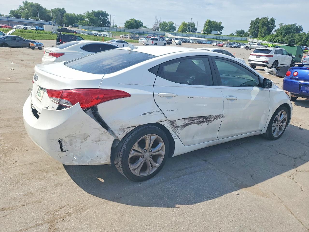 2013 Hyundai Elantra Gls White vin: 5NPDH4AE5DH287131