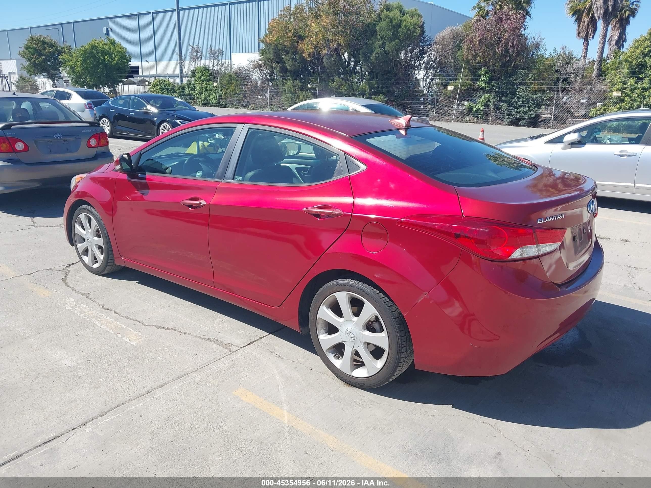 2013 Hyundai Elantra Limited Burgundy vin: 5NPDH4AE5DH302789