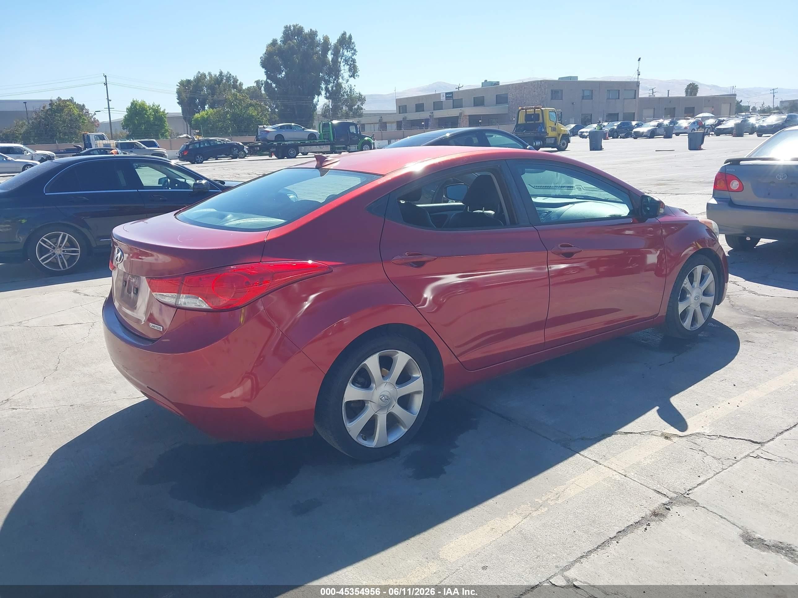 2013 Hyundai Elantra Limited Burgundy vin: 5NPDH4AE5DH302789