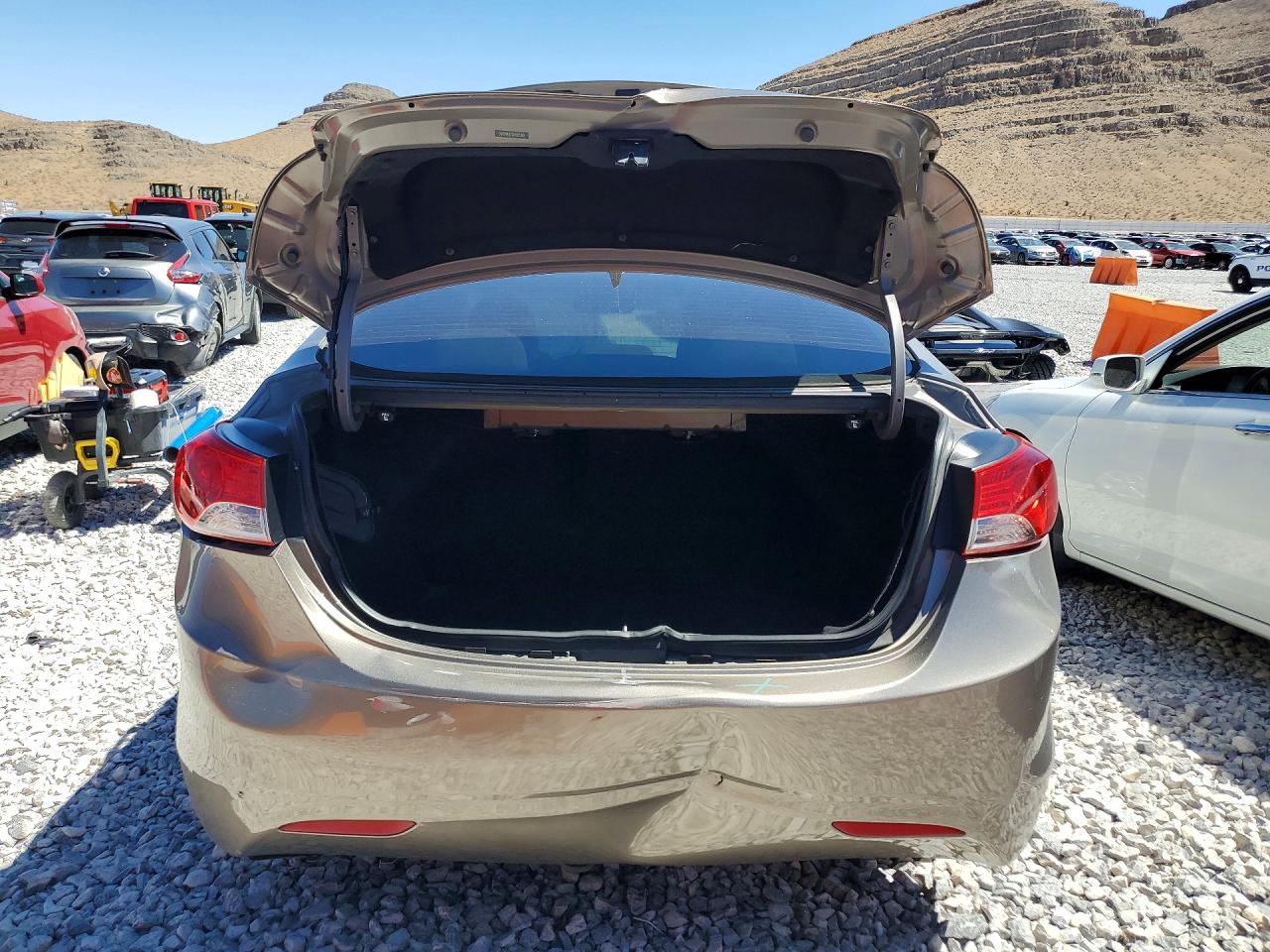 2013 Hyundai Elantra Gls Brown vin: 5NPDH4AE5DH303389