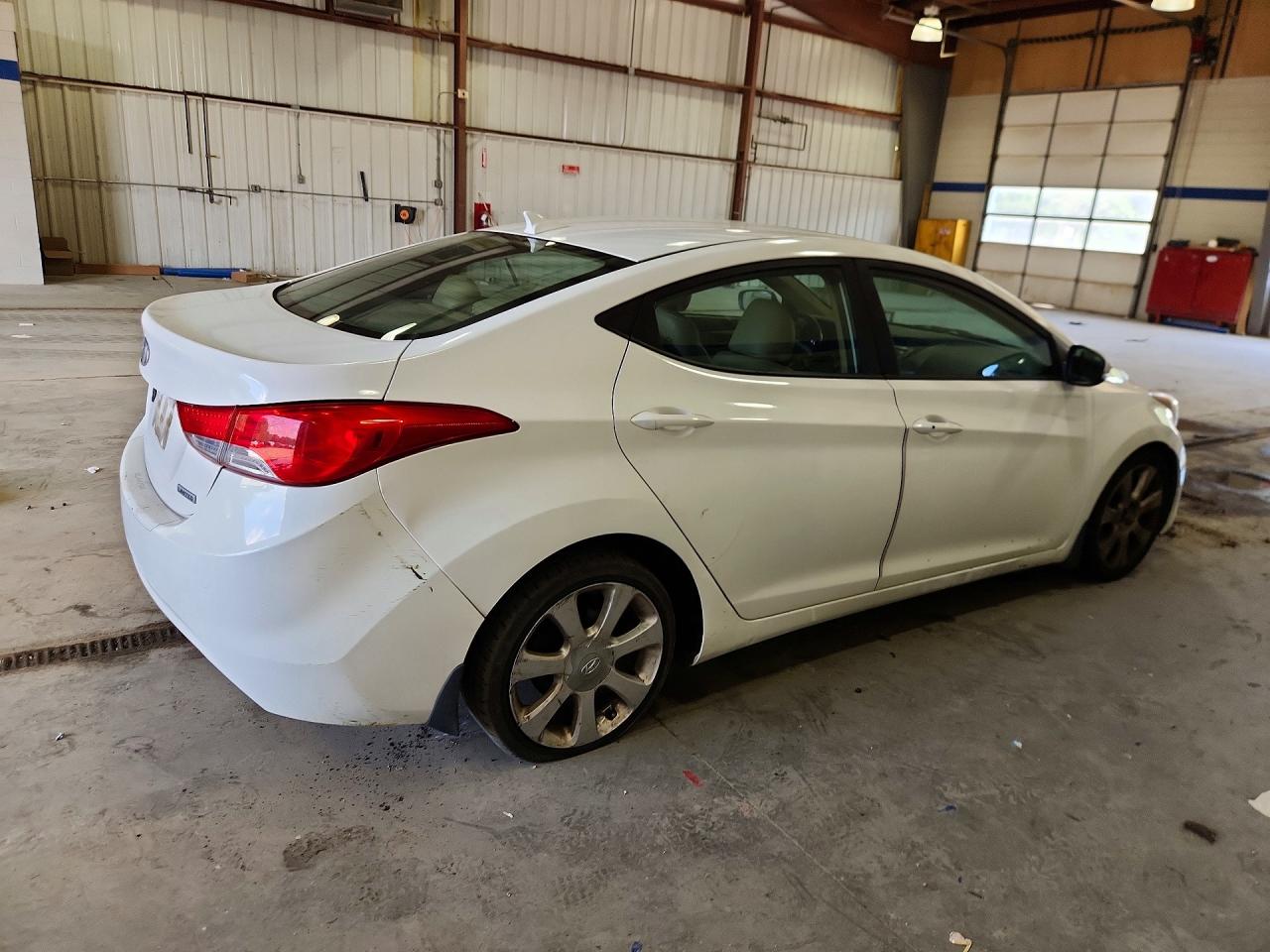 2013 Hyundai Elantra Limited Белый vin: 5NPDH4AE5DH306583