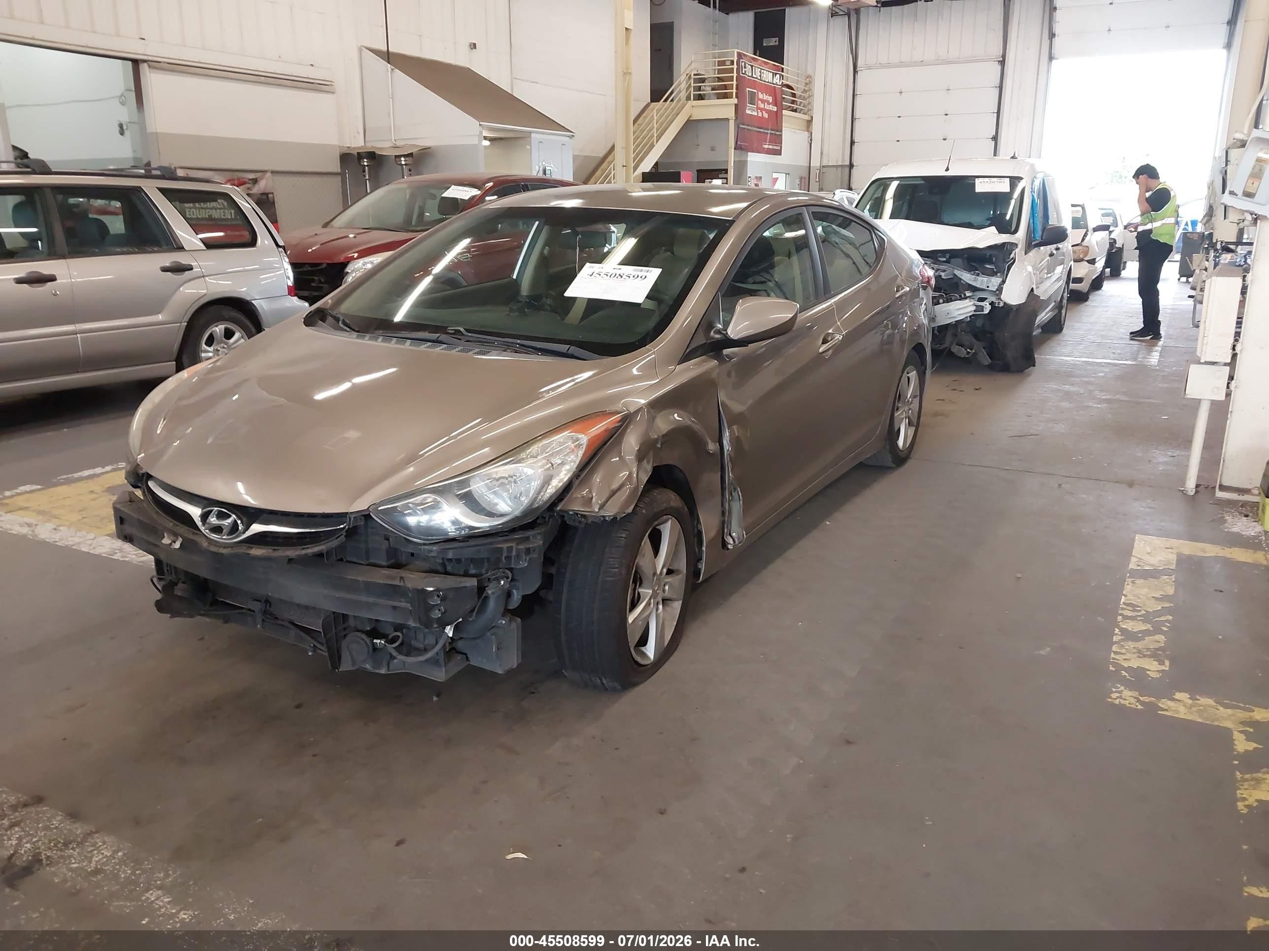 2013 Hyundai Elantra Gls Бежевый vin: 5NPDH4AE5DH309564