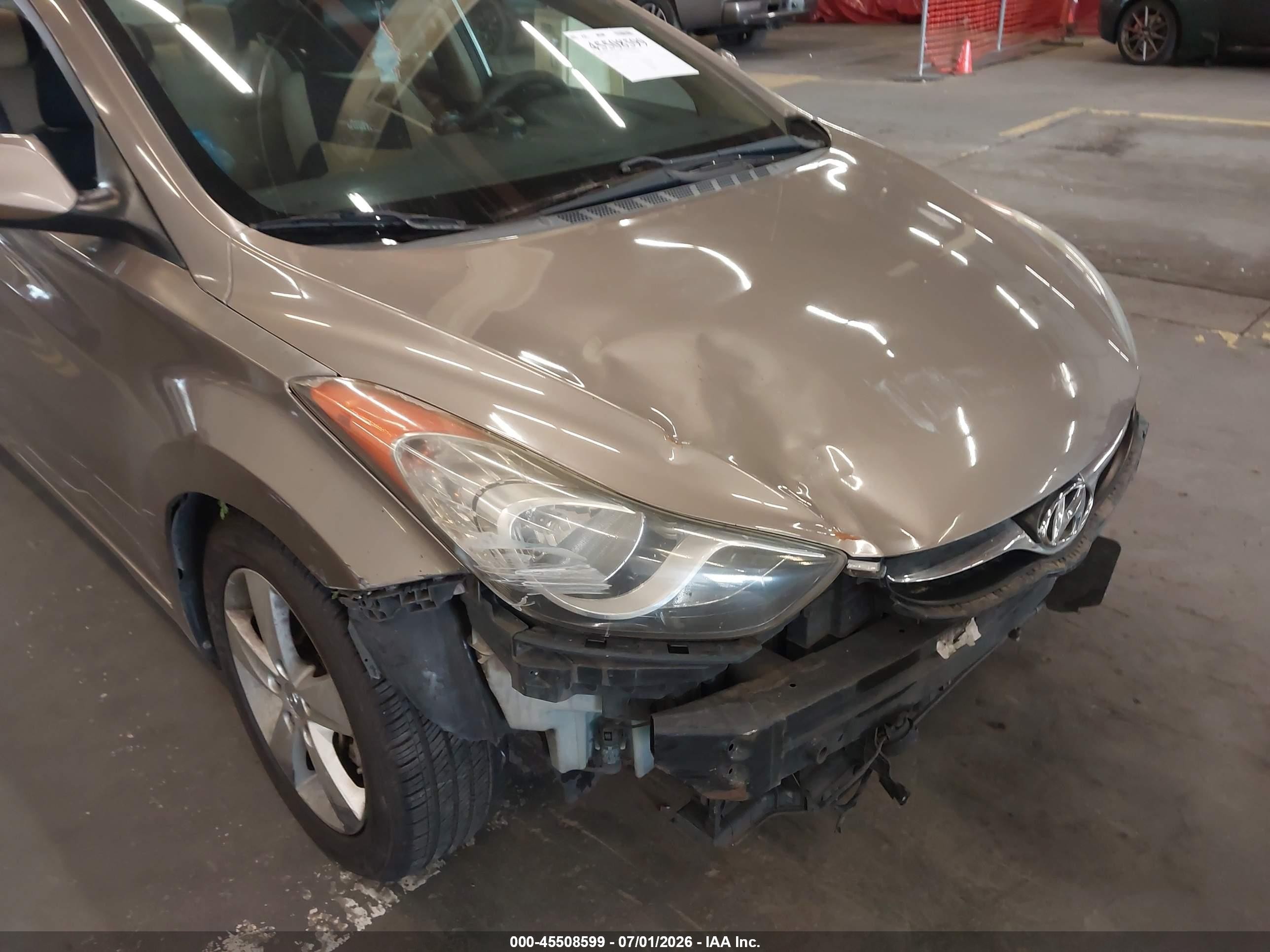 2013 Hyundai Elantra Gls Бежевый vin: 5NPDH4AE5DH309564