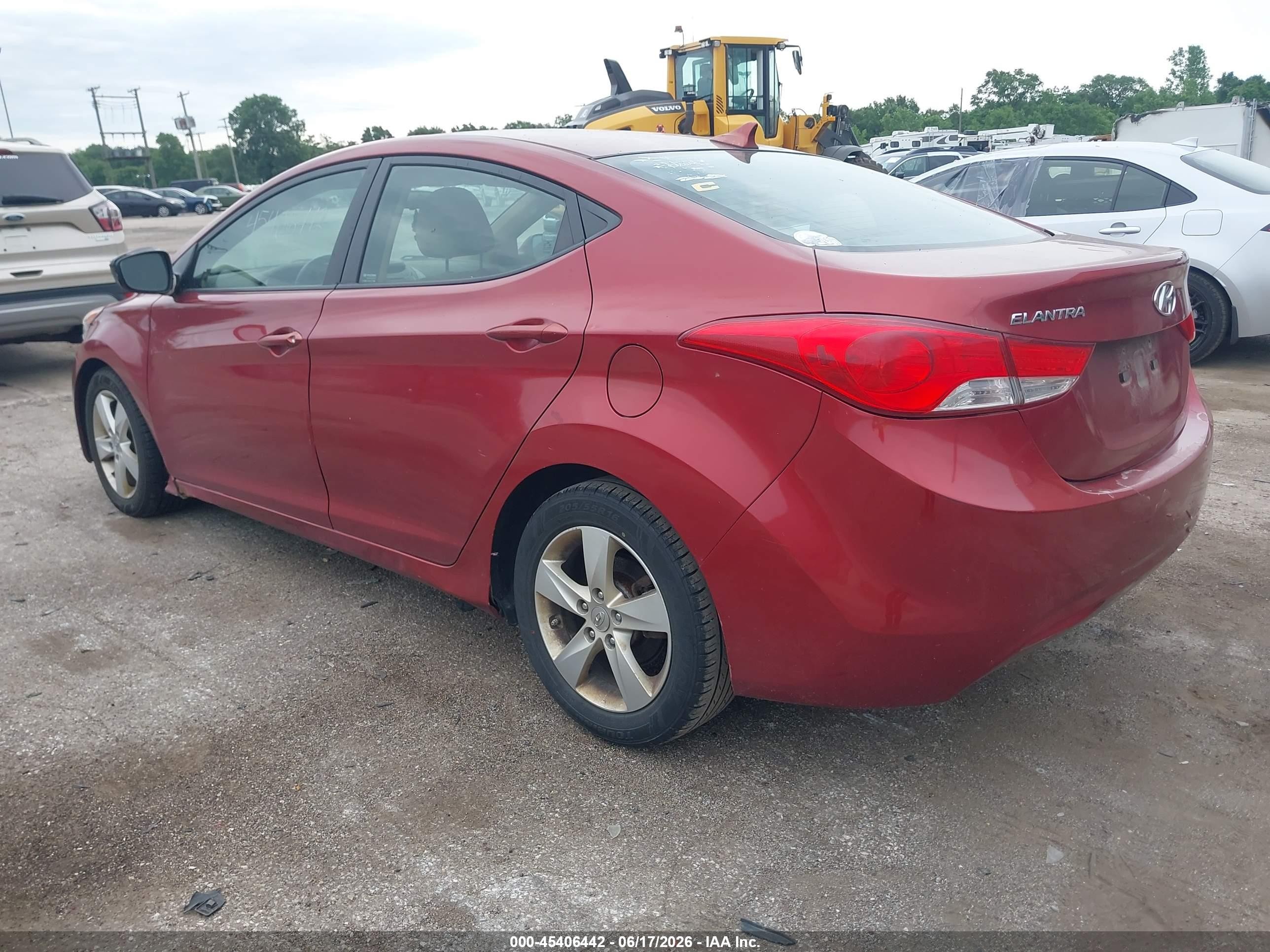 2013 Hyundai Elantra Gls Red vin: 5NPDH4AE5DH310598