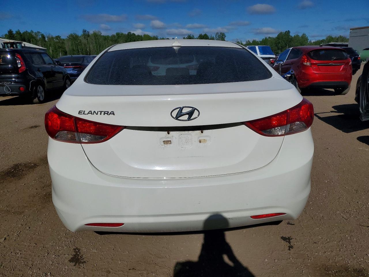 2013 Hyundai Elantra Gls White vin: 5NPDH4AE5DH334528