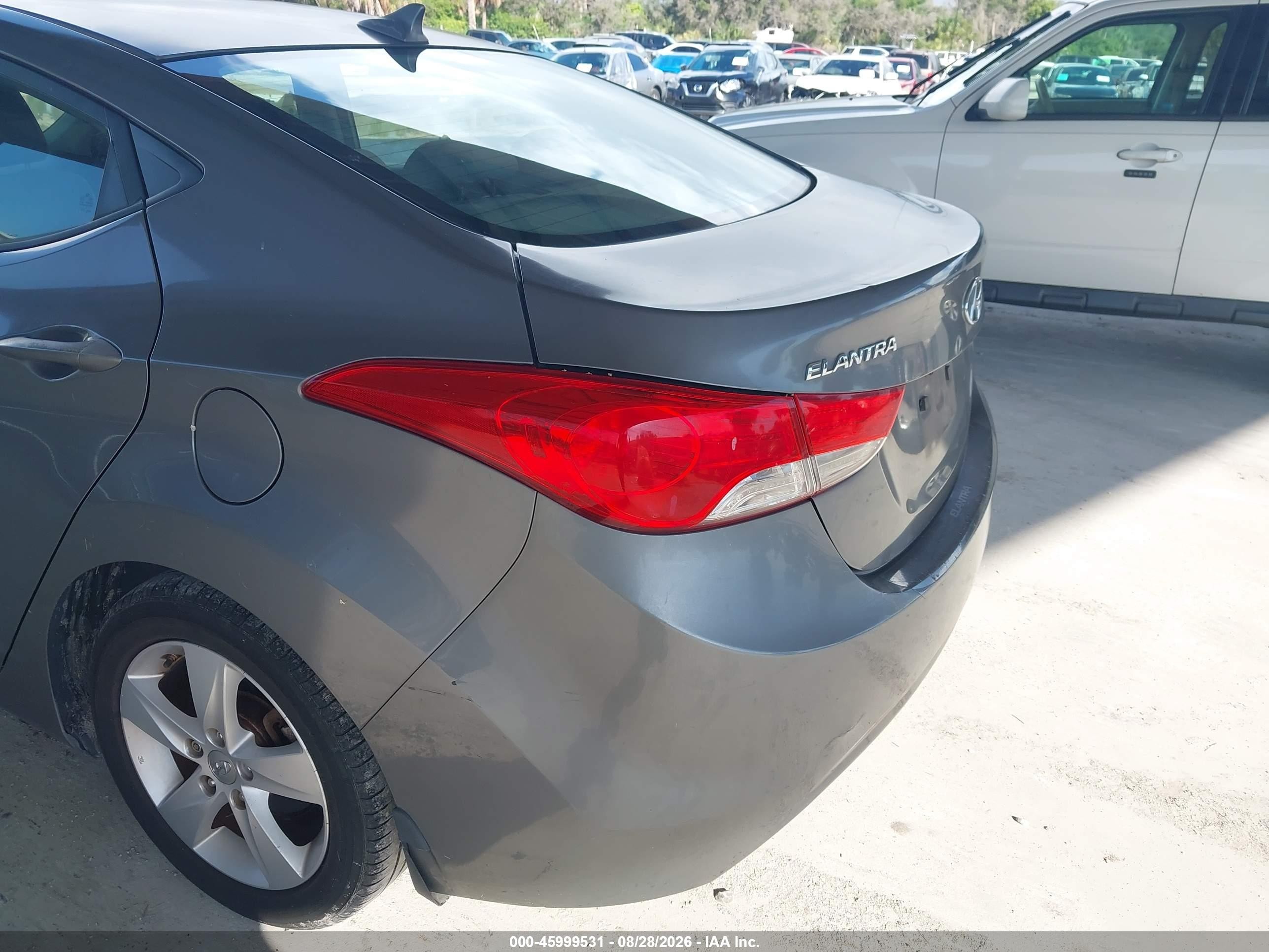 2013 Hyundai Elantra Gls Gray vin: 5NPDH4AE5DH339745