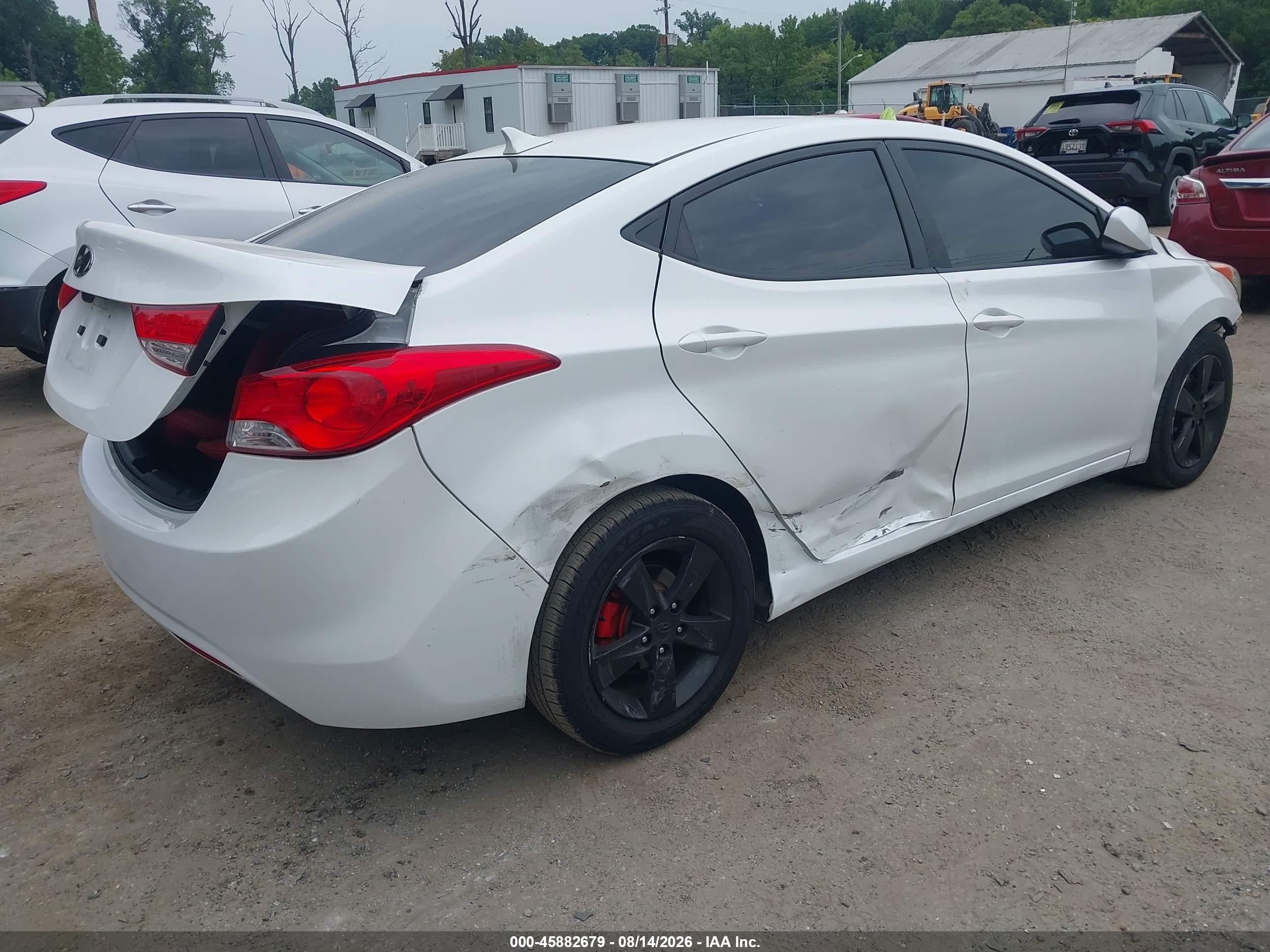 2013 Hyundai Elantra Gls White vin: 5NPDH4AE5DH344881