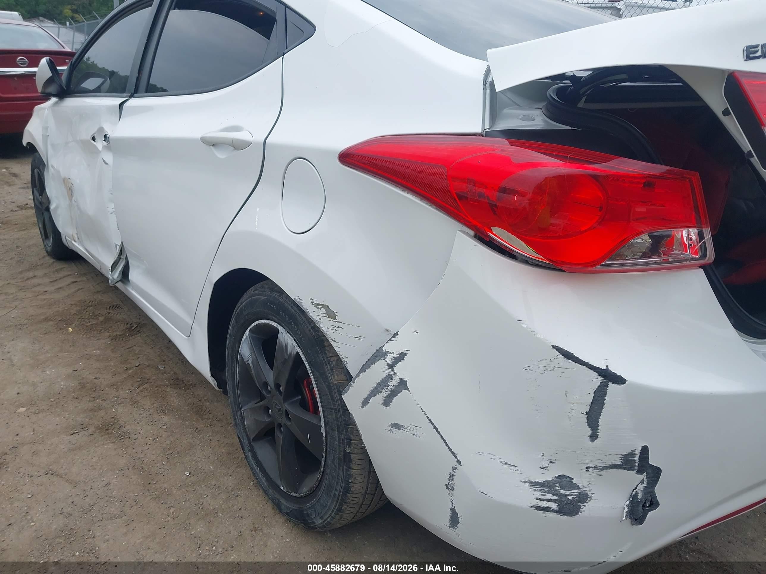 2013 Hyundai Elantra Gls White vin: 5NPDH4AE5DH344881