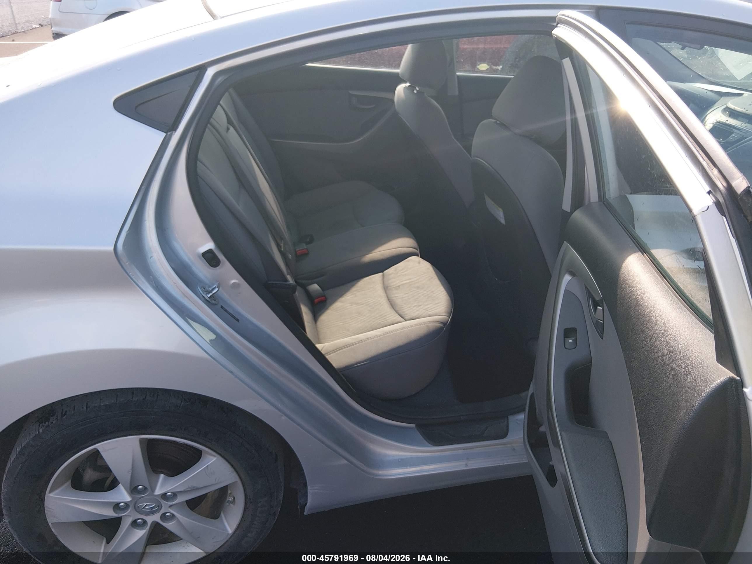 2013 Hyundai Elantra Gls vin: 5NPDH4AE5DH351510