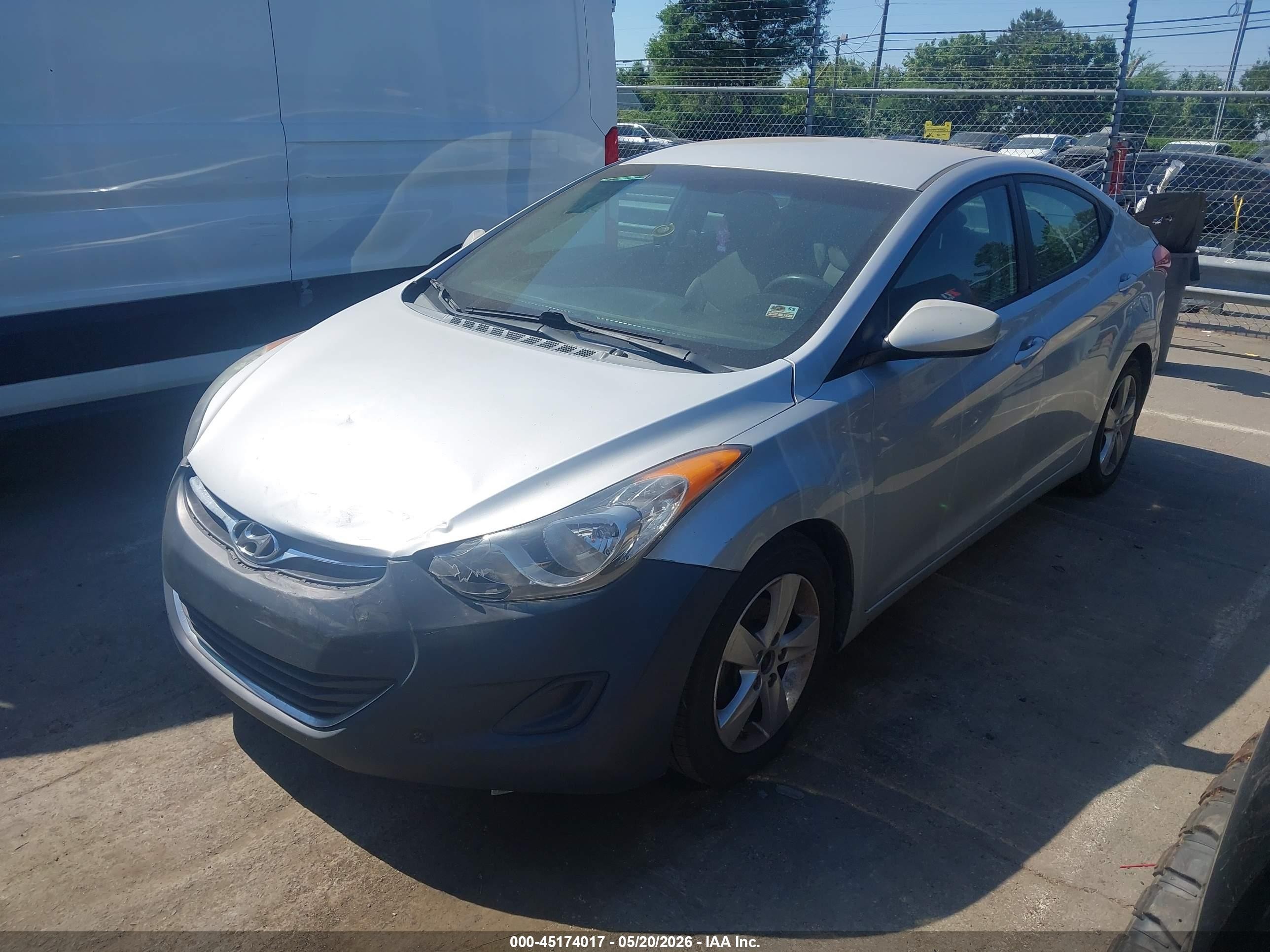 2013 Hyundai Elantra Gls Серебряный vin: 5NPDH4AE5DH371966