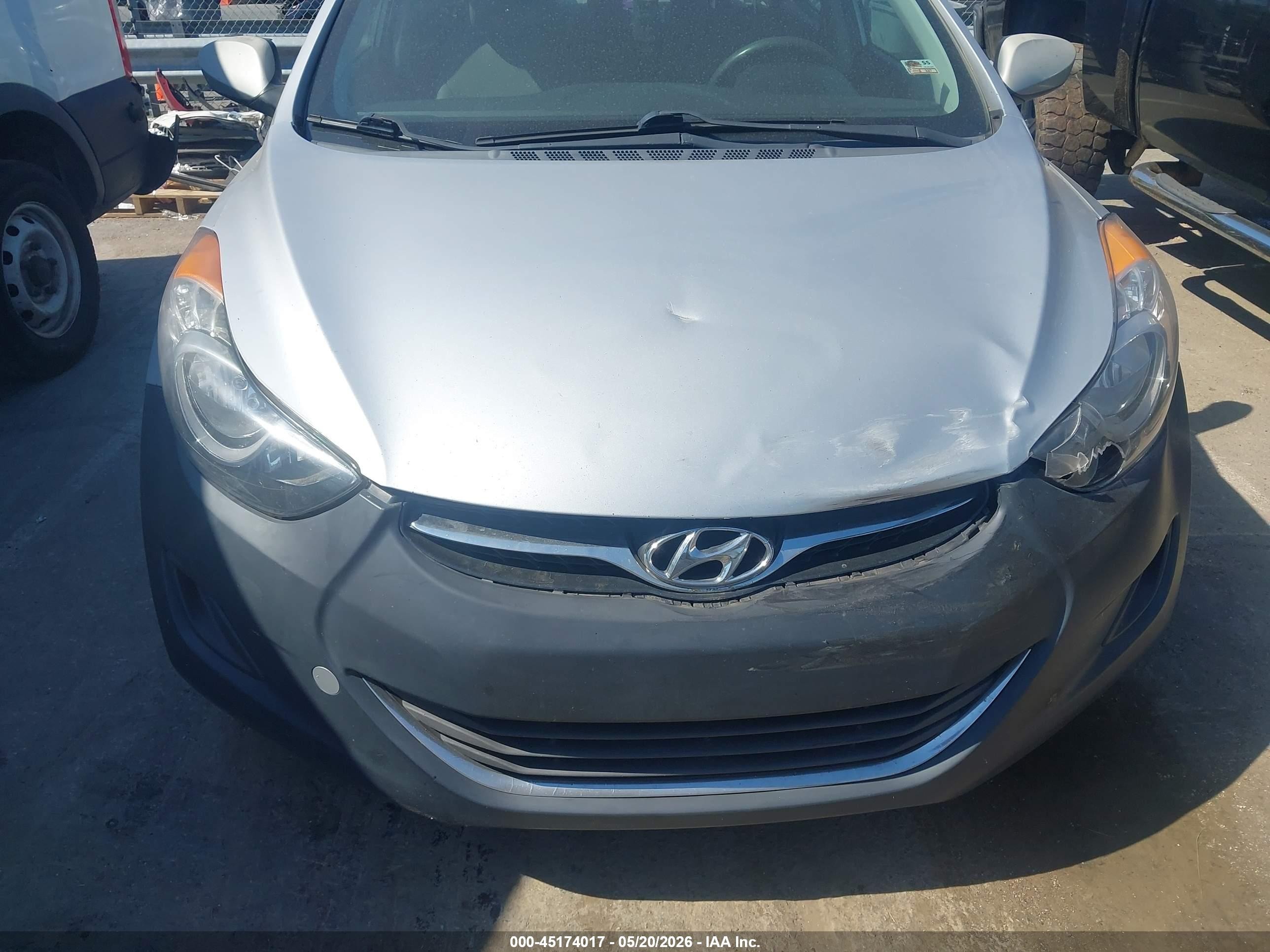 2013 Hyundai Elantra Gls Серебряный vin: 5NPDH4AE5DH371966