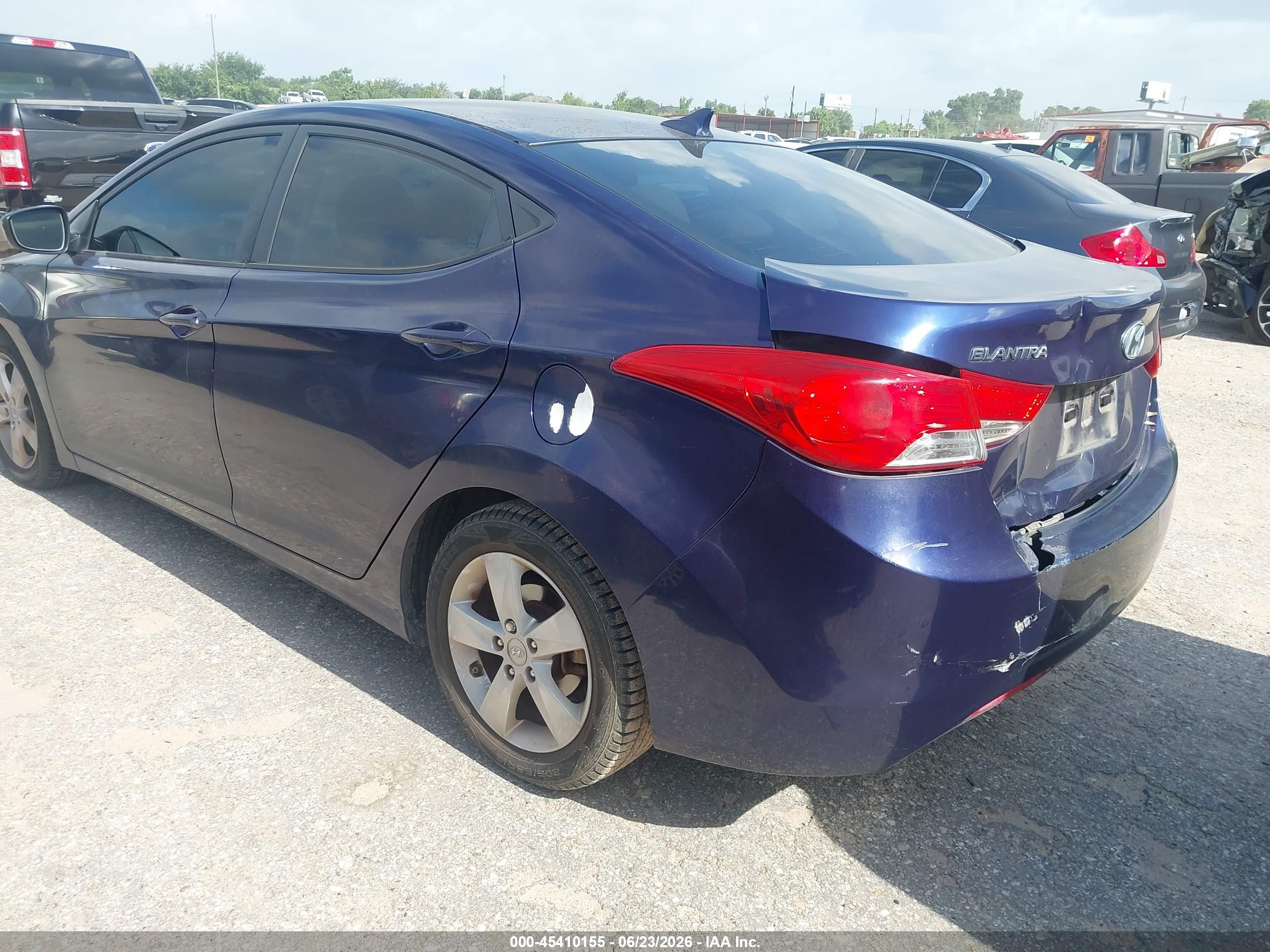 2013 Hyundai Elantra Gls Blue vin: 5NPDH4AE5DH372504