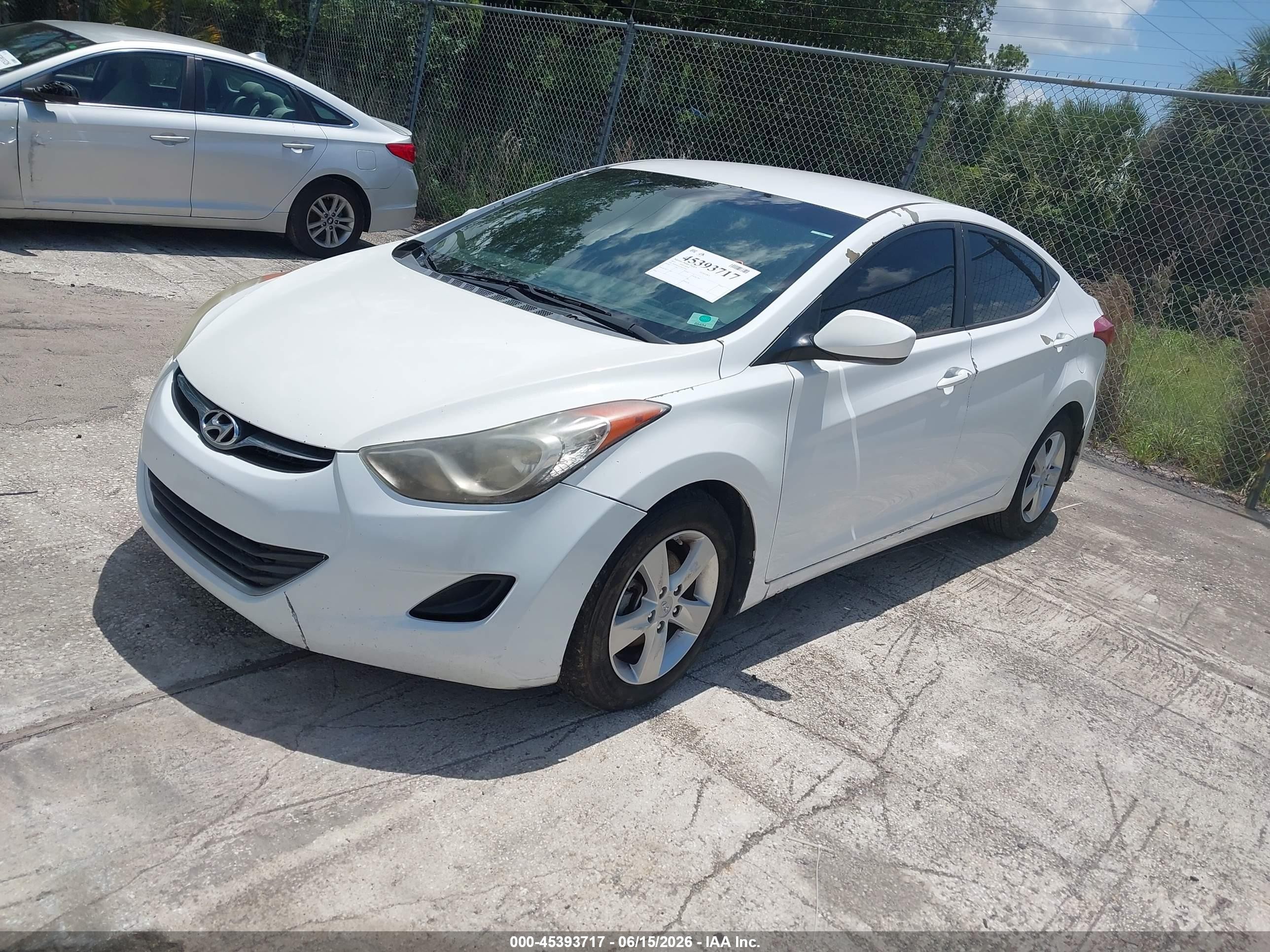 2013 Hyundai Elantra Gls White vin: 5NPDH4AE5DH373541