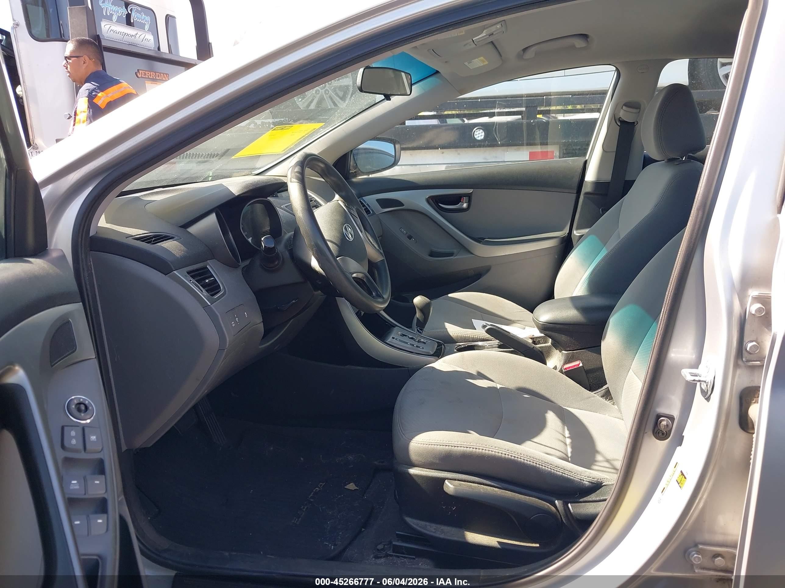 2013 Hyundai Elantra Gls Серебряный vin: 5NPDH4AE5DH373619