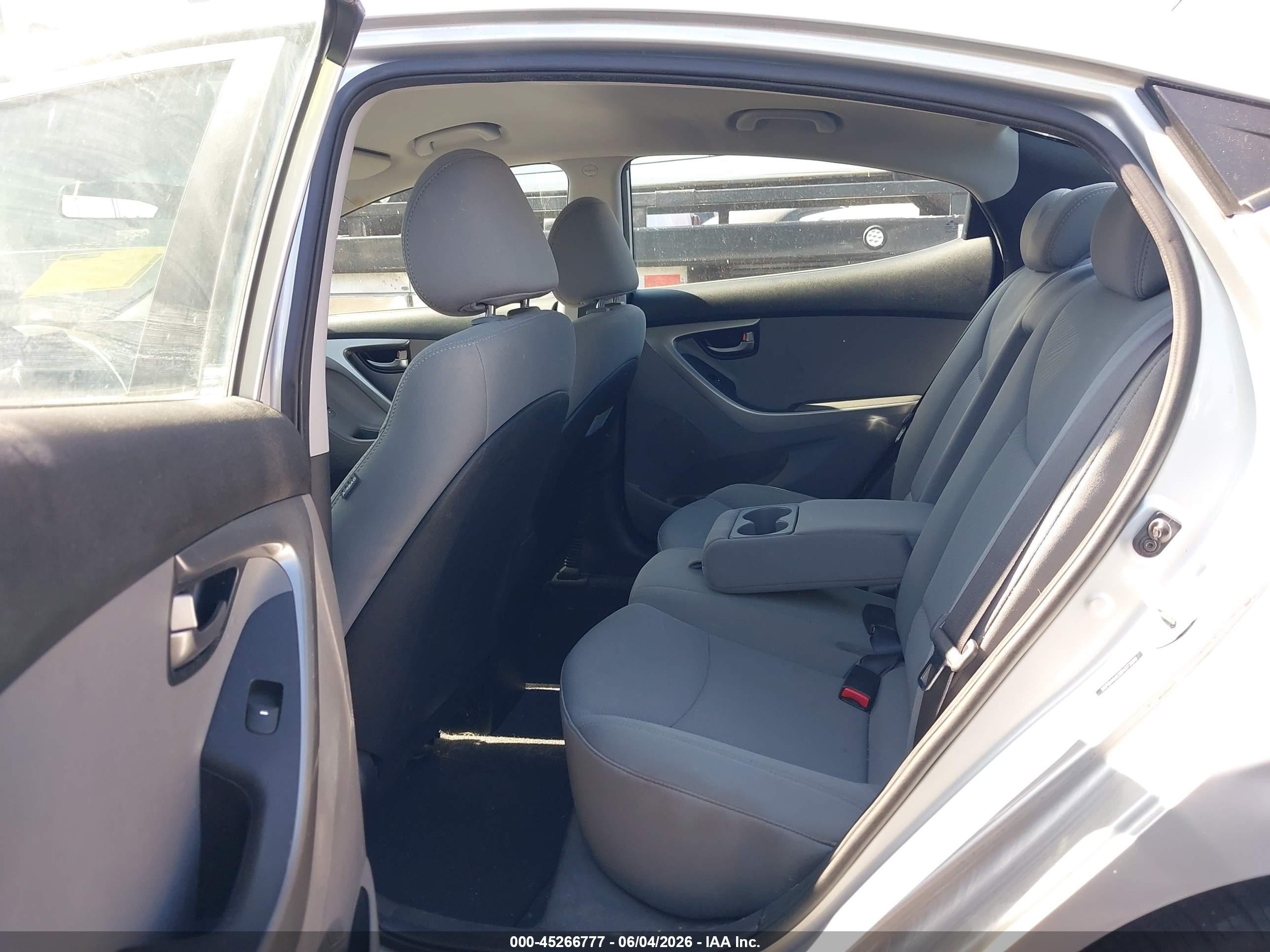 2013 Hyundai Elantra Gls Серебряный vin: 5NPDH4AE5DH373619