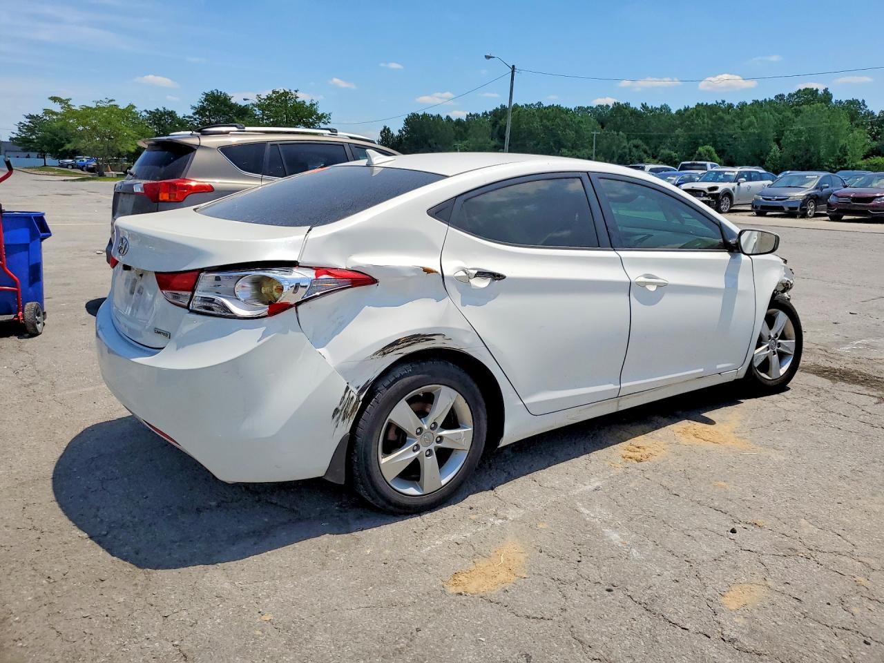 2013 Hyundai Elantra Белый vin: 5NPDH4AE5DH387388