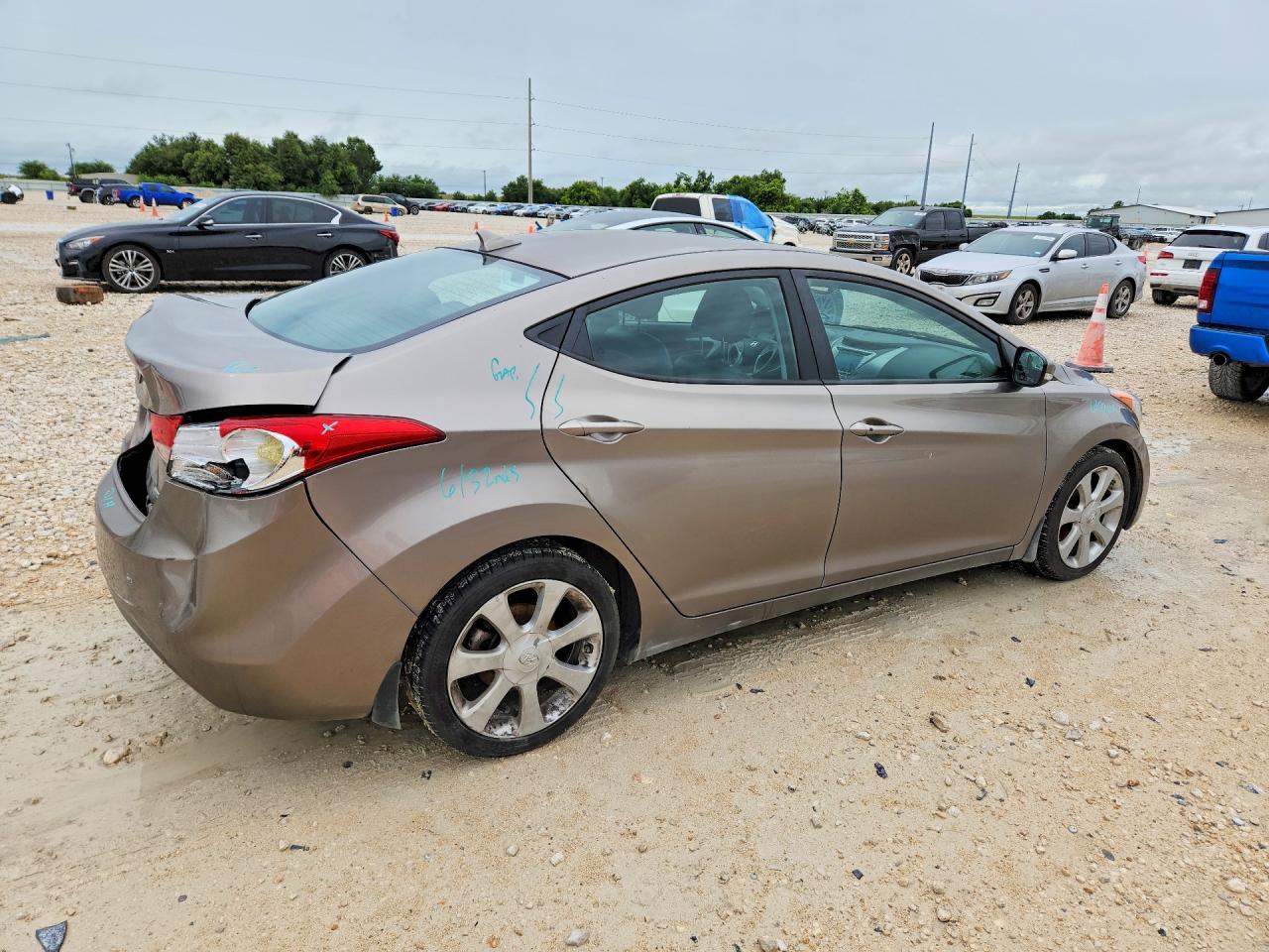 2013 Hyundai Elantra Limited Tan vin: 5NPDH4AE5DH397953