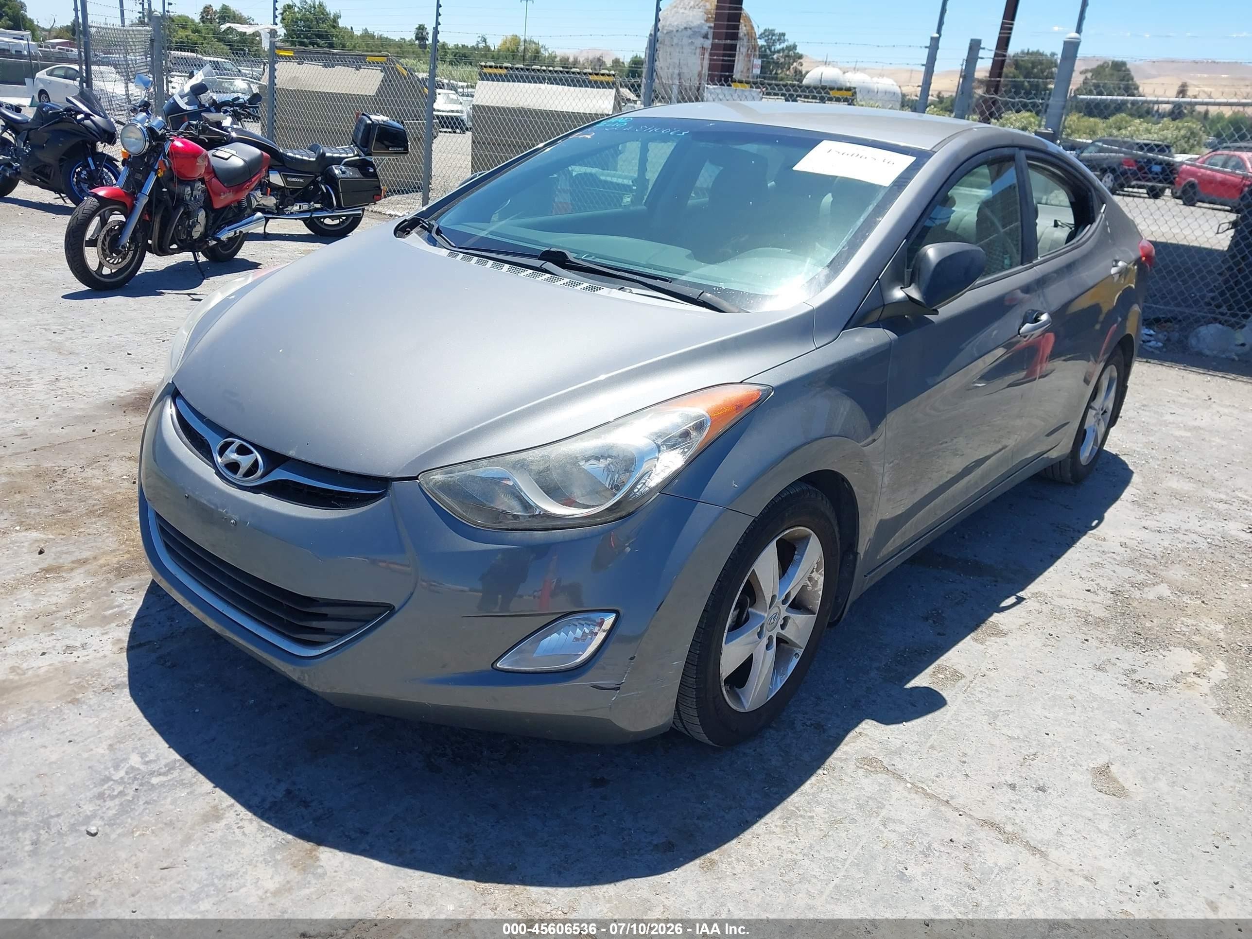 2013 Hyundai Elantra Gls Gray vin: 5NPDH4AE5DH400205