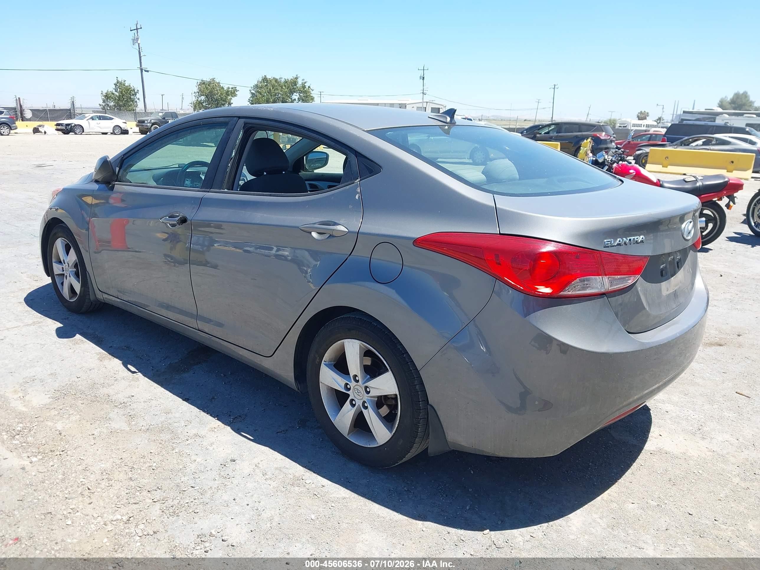 2013 Hyundai Elantra Gls Gray vin: 5NPDH4AE5DH400205
