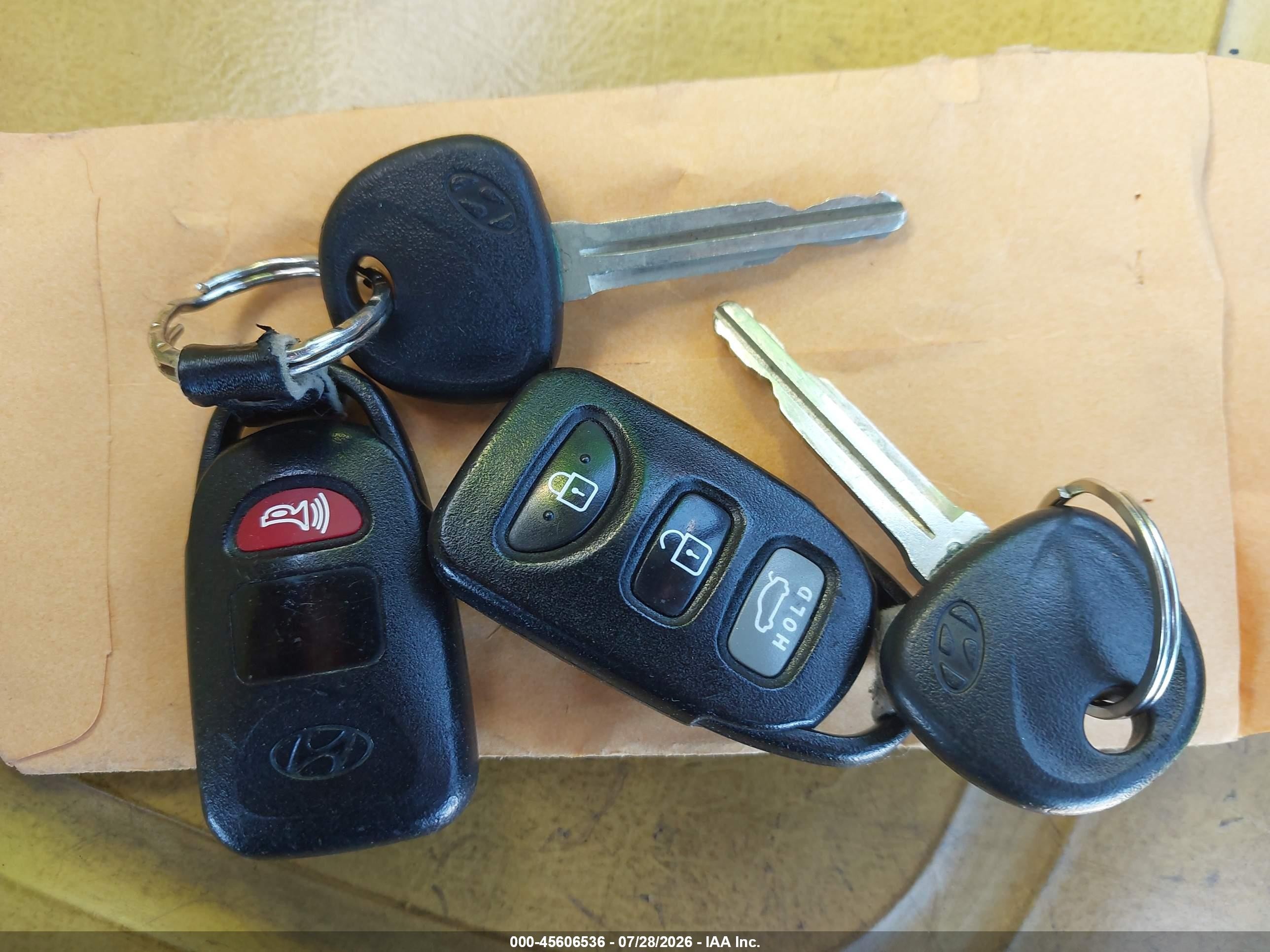 2013 Hyundai Elantra Gls Gray vin: 5NPDH4AE5DH400205
