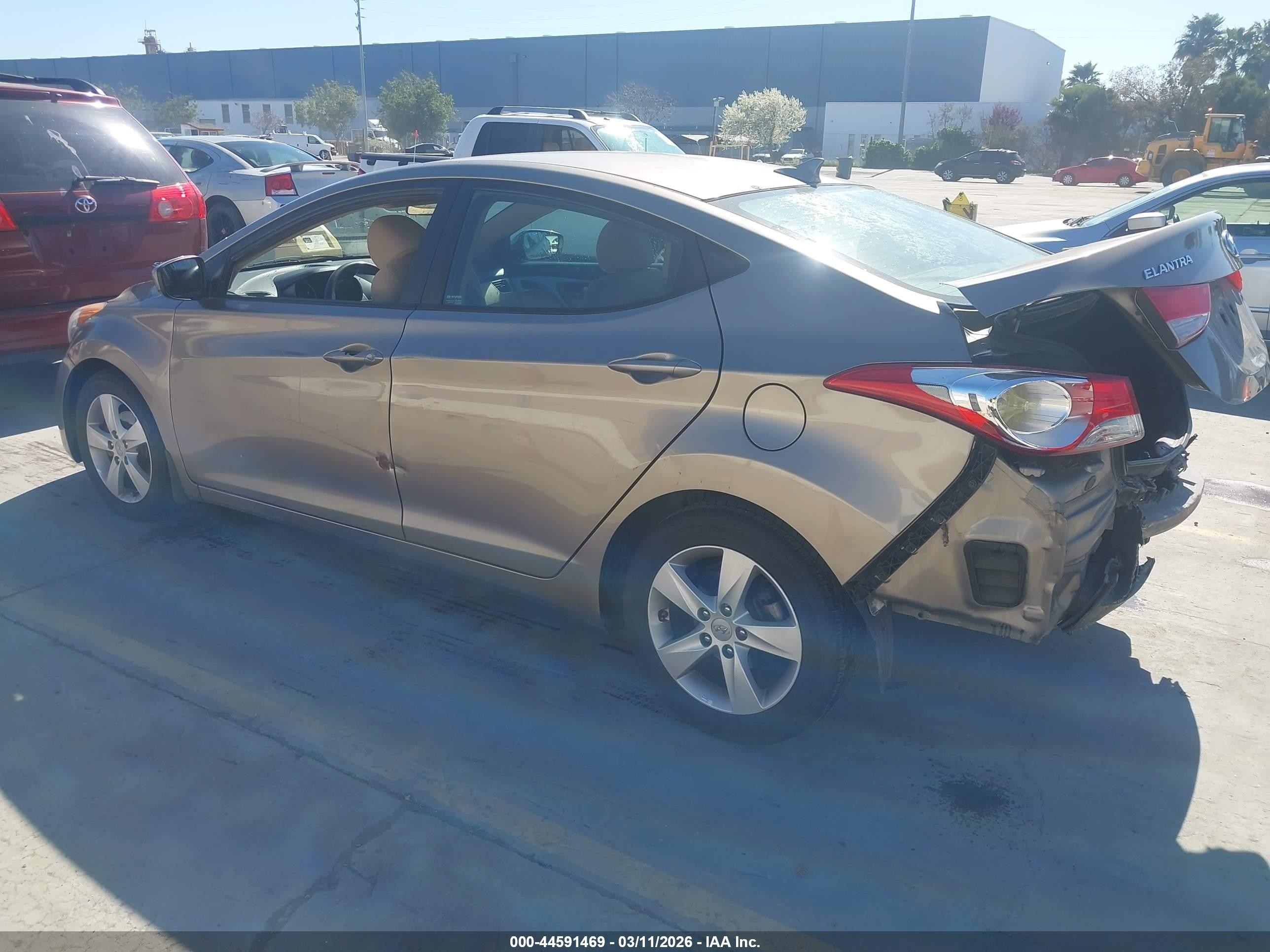2013 Hyundai Elantra Gls Champagne vin: 5NPDH4AE5DH424746