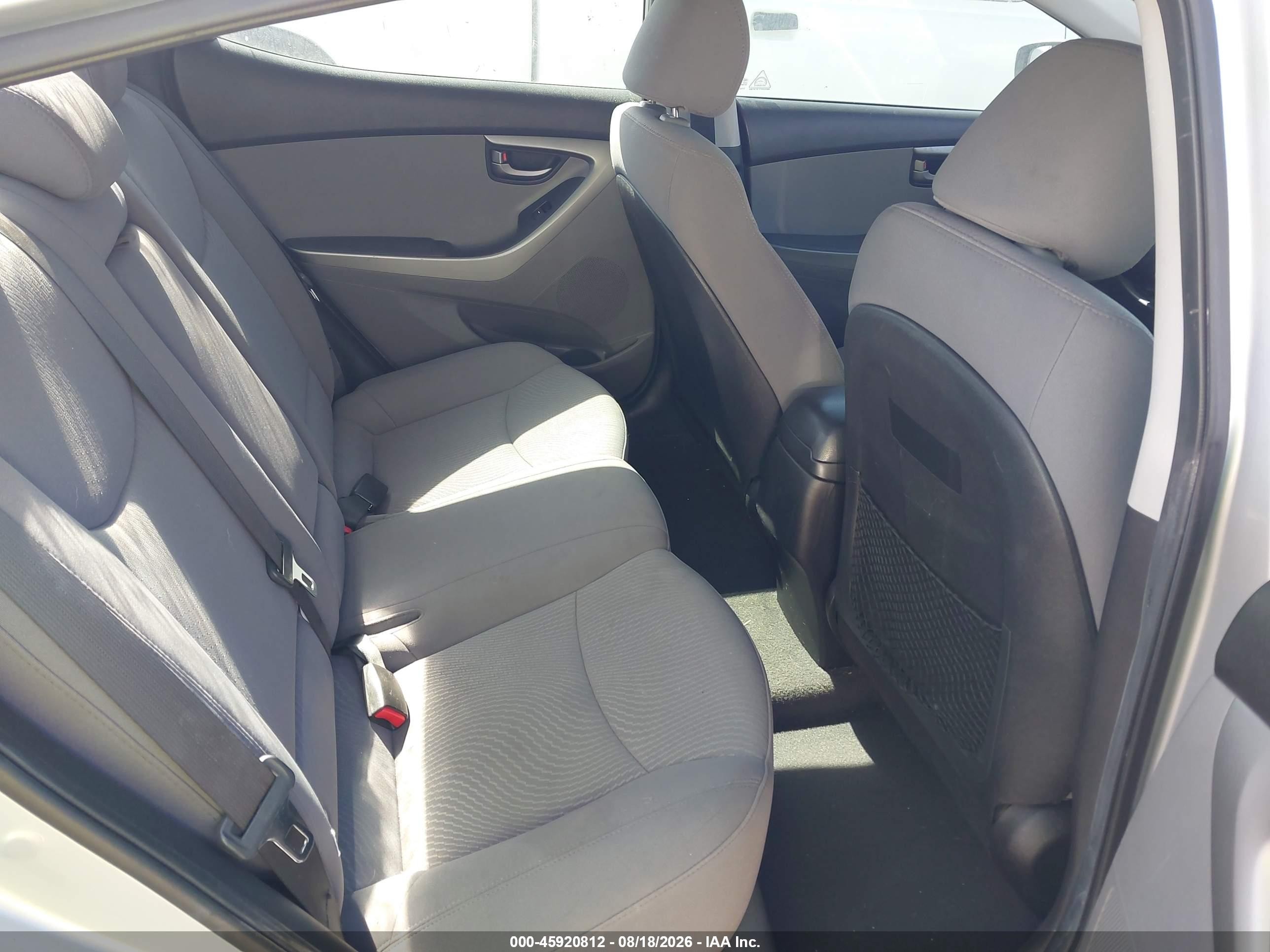 2014 Hyundai Elantra Se Silver vin: 5NPDH4AE5EH455335