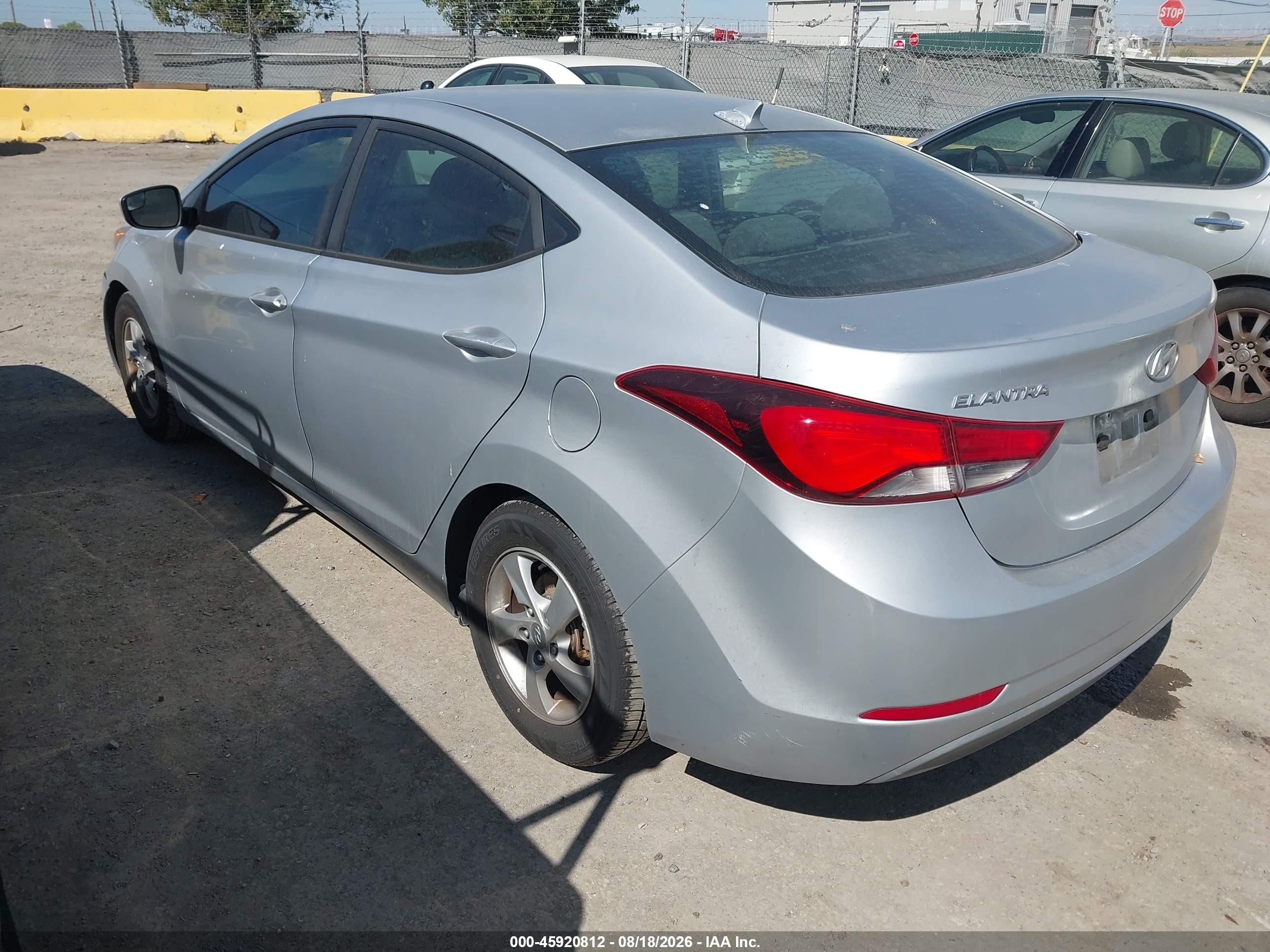 2014 Hyundai Elantra Se Silver vin: 5NPDH4AE5EH455335