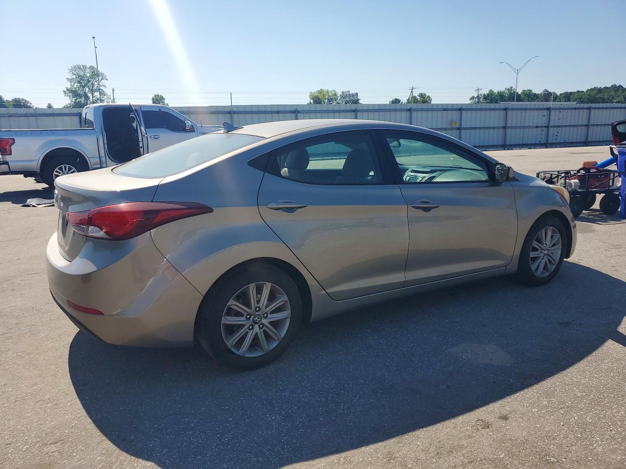 2014 Hyundai Elantra Se Silver vin: 5NPDH4AE5EH459286