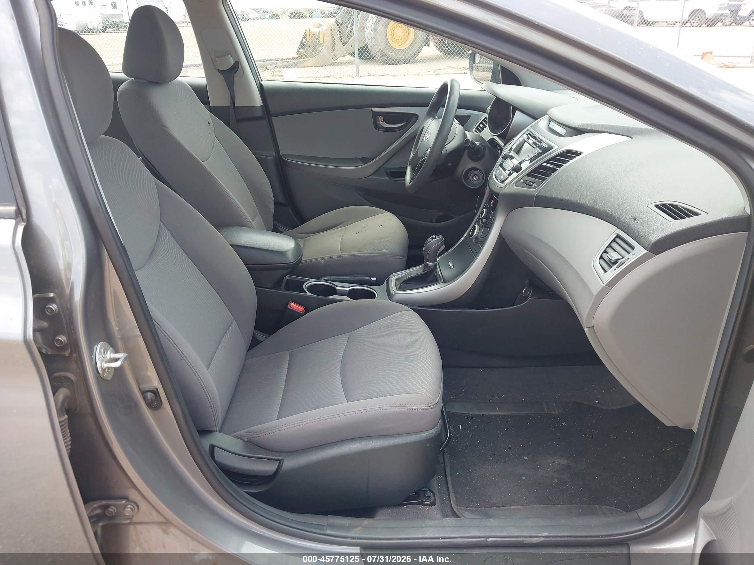 2014 Hyundai Elantra Se Gray vin: 5NPDH4AE5EH467078