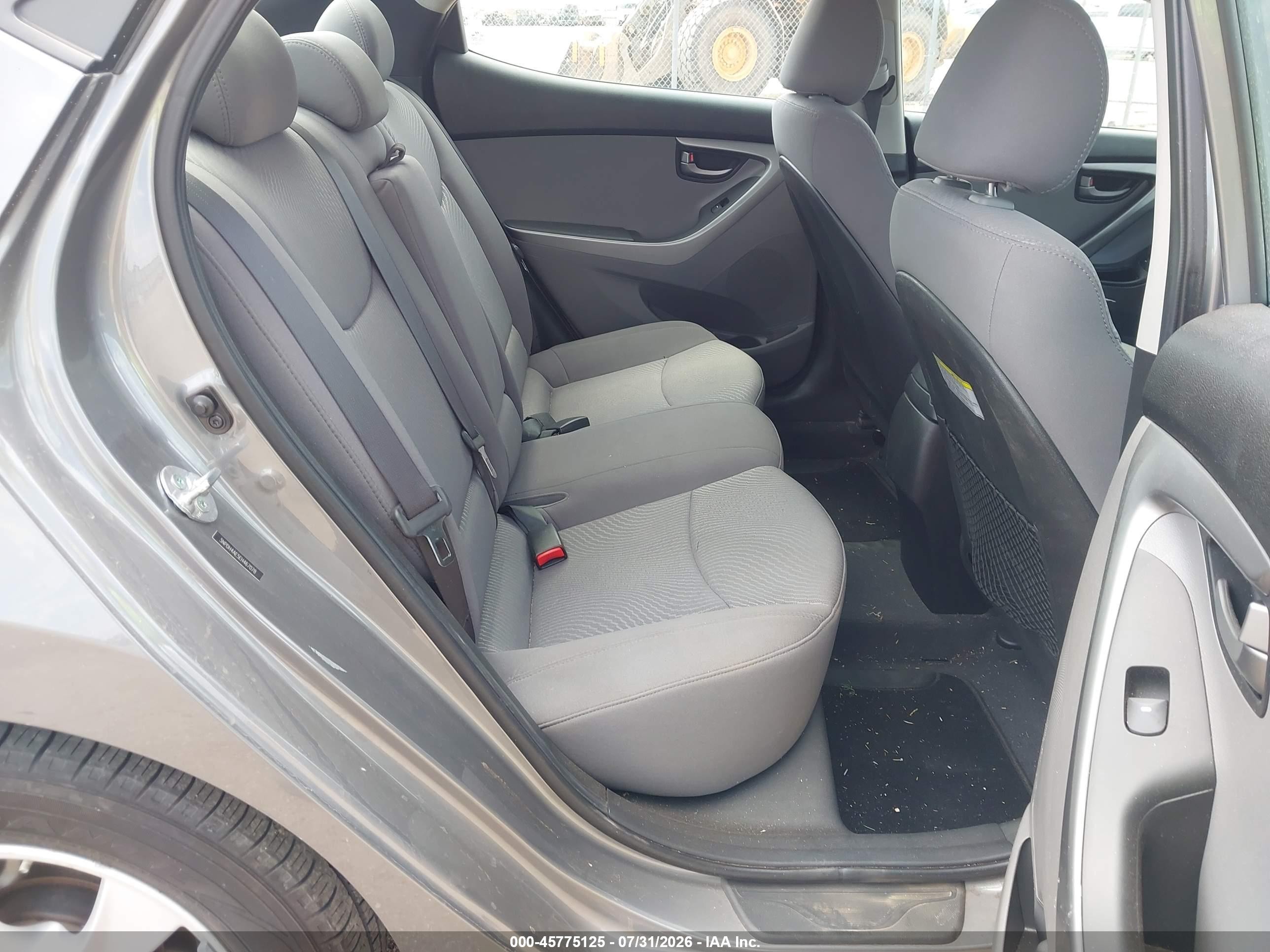 2014 Hyundai Elantra Se Gray vin: 5NPDH4AE5EH467078