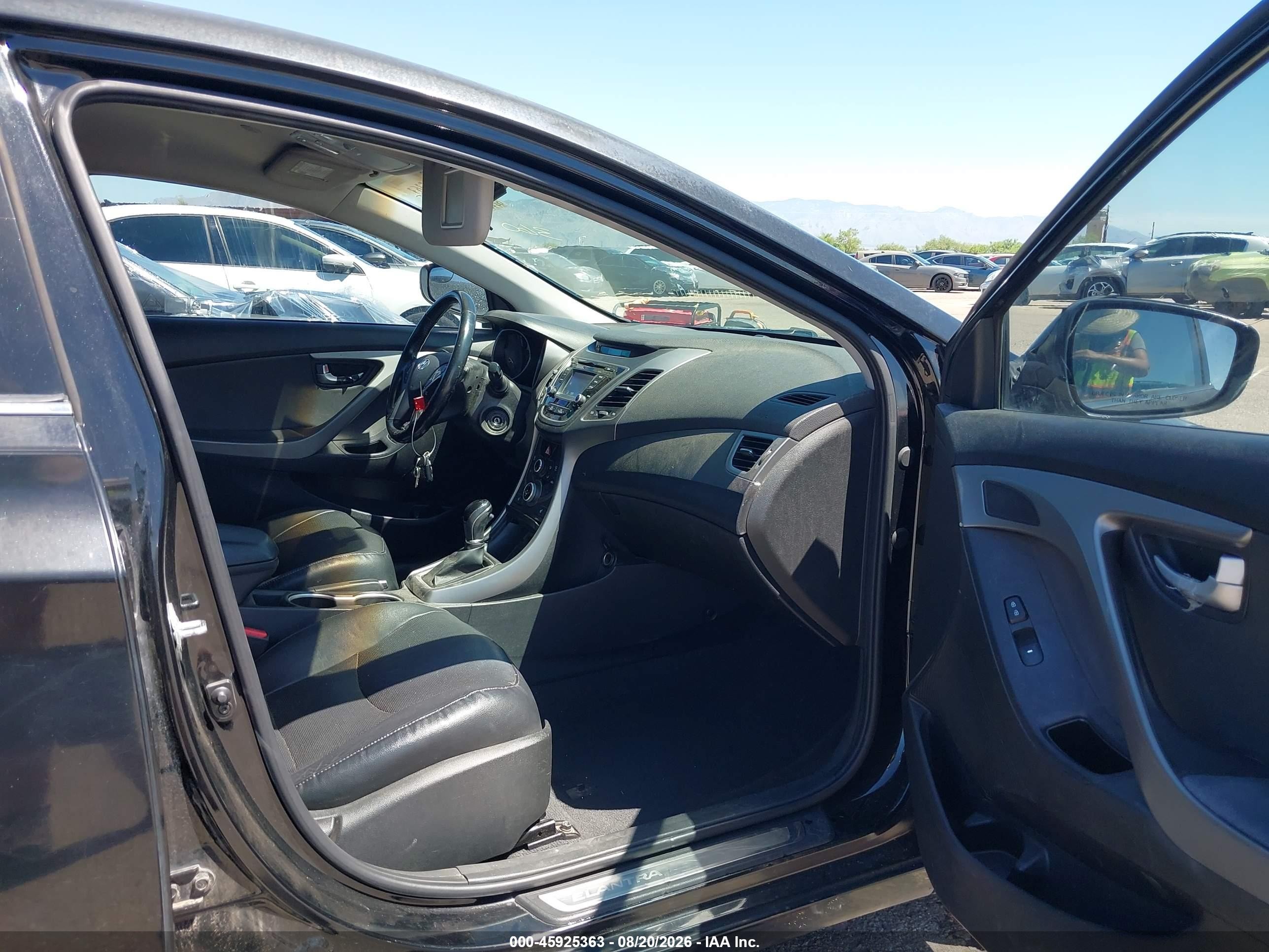 2014 Hyundai Elantra Limited Черный vin: 5NPDH4AE5EH482065