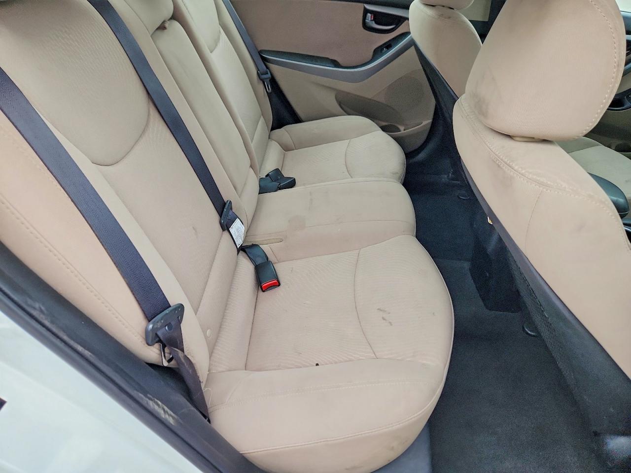 2014 Hyundai Elantra Se White vin: 5NPDH4AE5EH483166