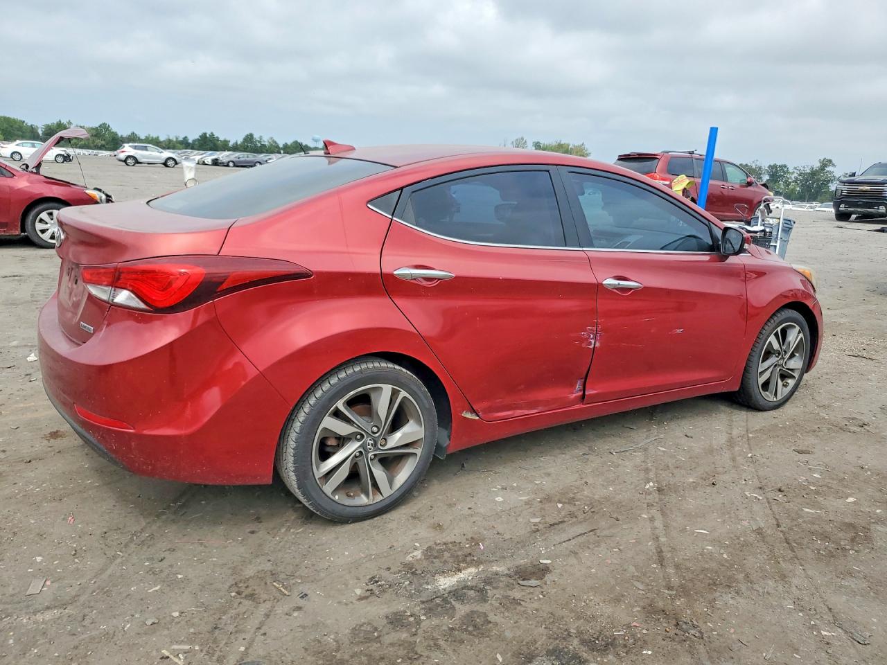 2014 Hyundai Elantra Limited Красный vin: 5NPDH4AE5EH501195