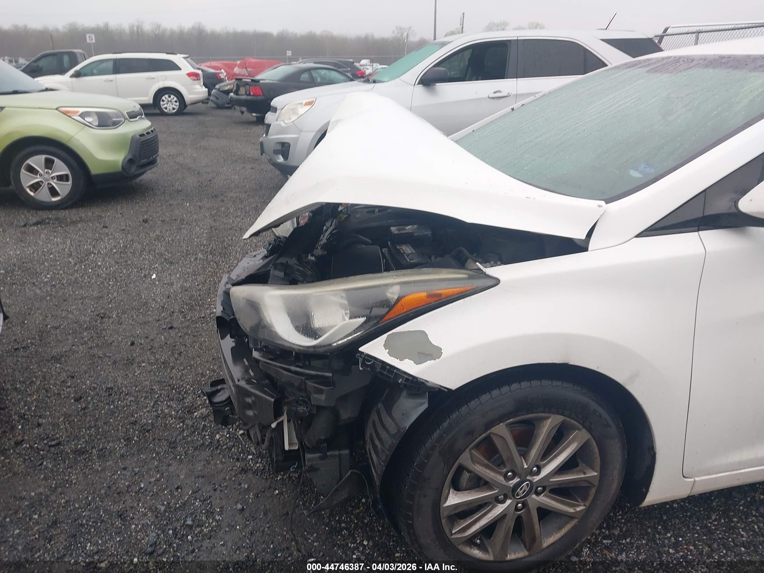 2014 Hyundai Elantra Se White vin: 5NPDH4AE5EH502475