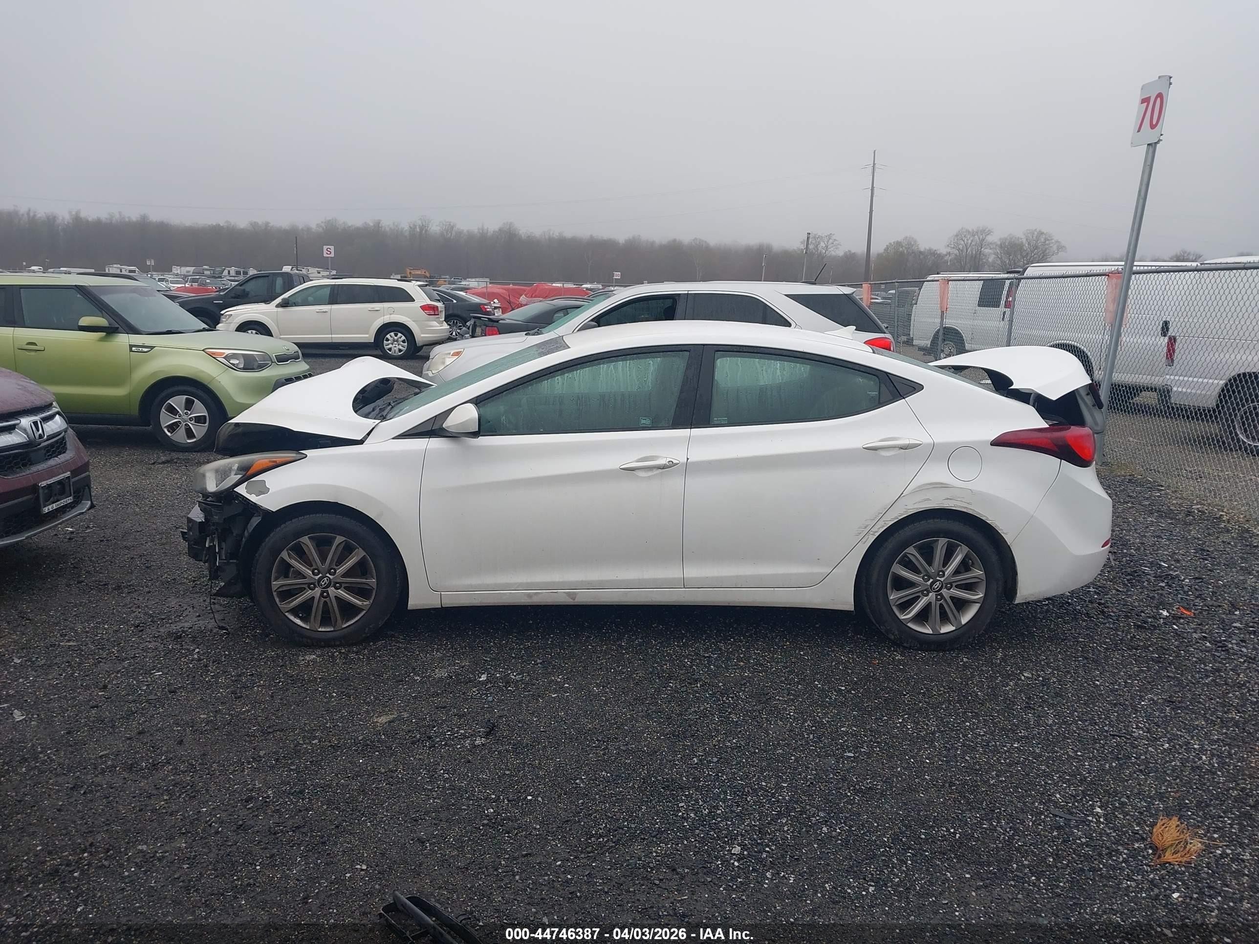 2014 Hyundai Elantra Se White vin: 5NPDH4AE5EH502475