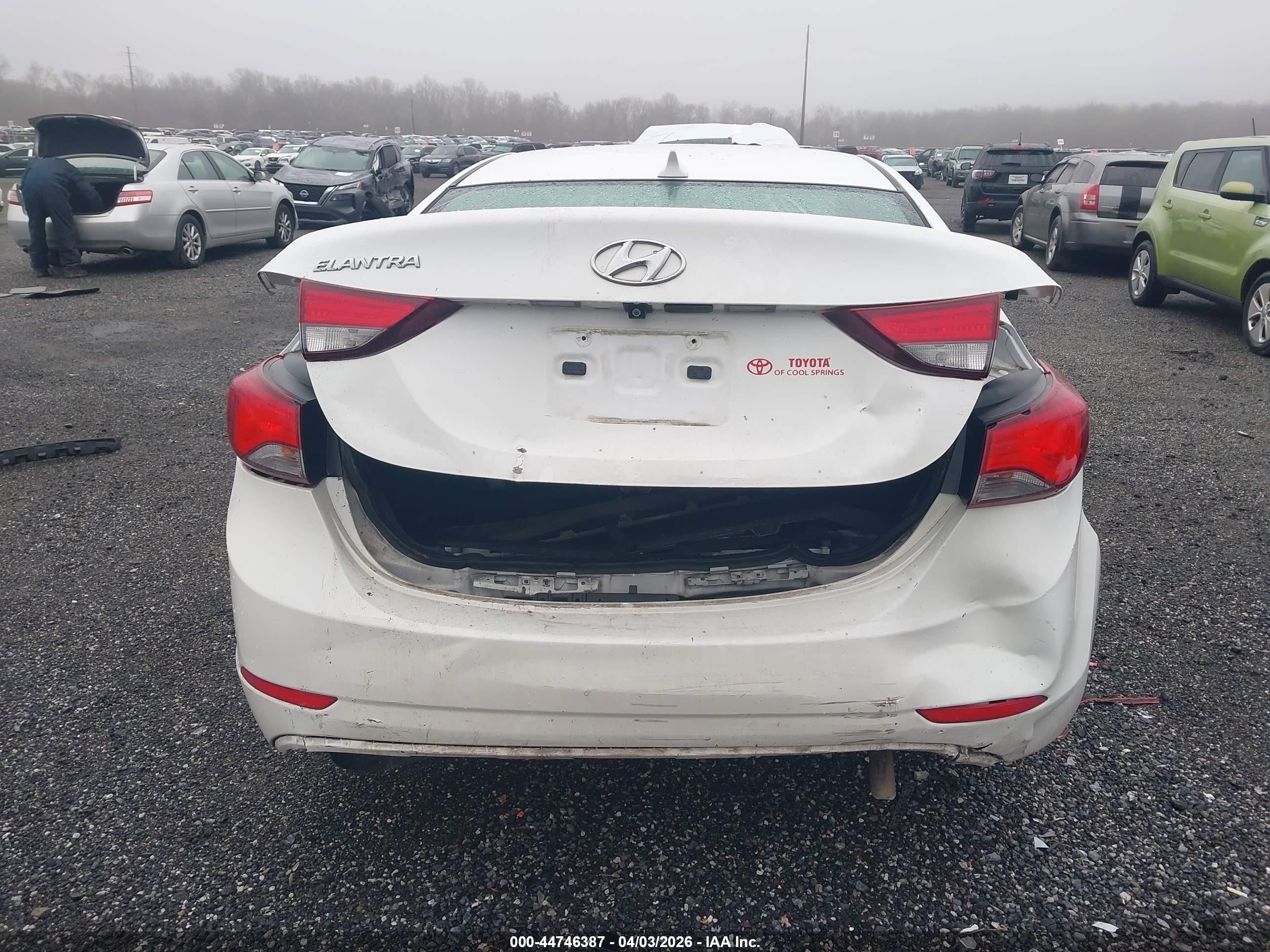2014 Hyundai Elantra Se White vin: 5NPDH4AE5EH502475