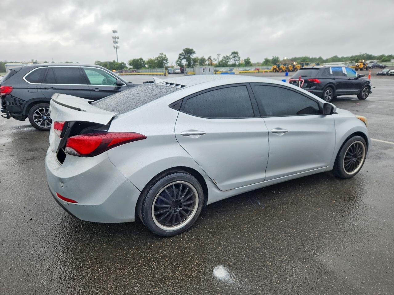 2014 Hyundai Elantra Se Silver vin: 5NPDH4AE5EH512326