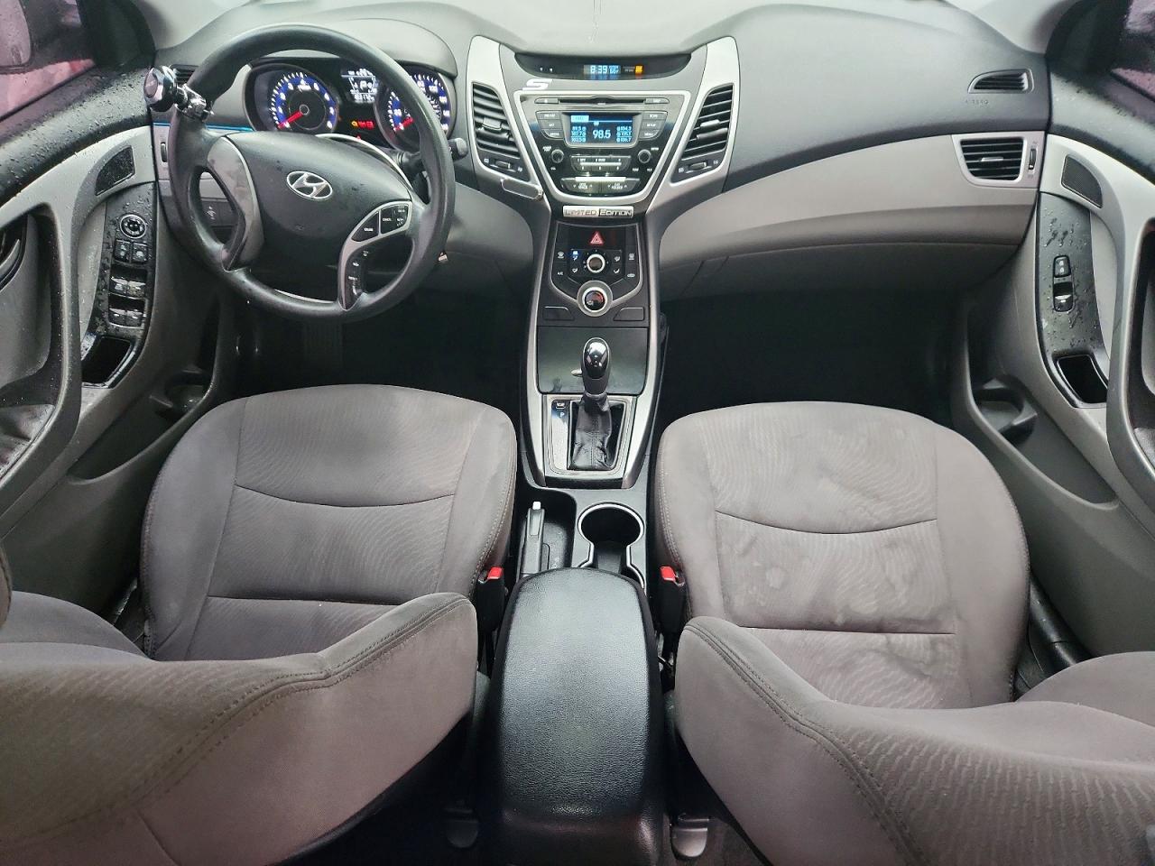 2014 Hyundai Elantra Se Silver vin: 5NPDH4AE5EH512326