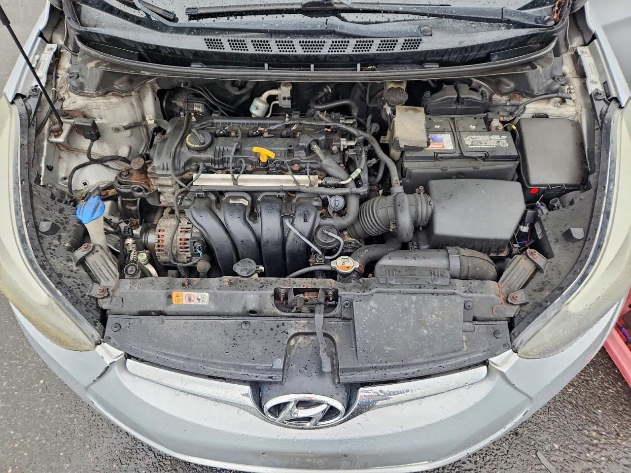 2014 Hyundai Elantra Se Silver vin: 5NPDH4AE5EH512326