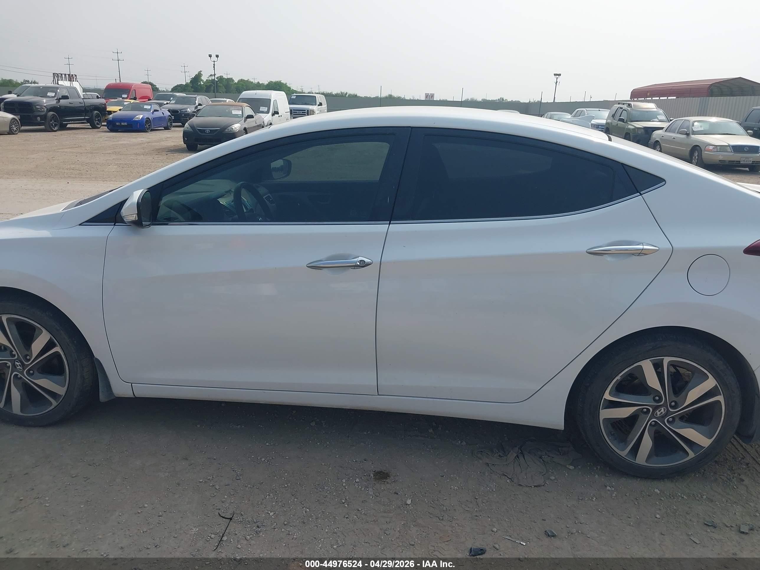 2014 Hyundai Elantra Limited White vin: 5NPDH4AE5EH515307