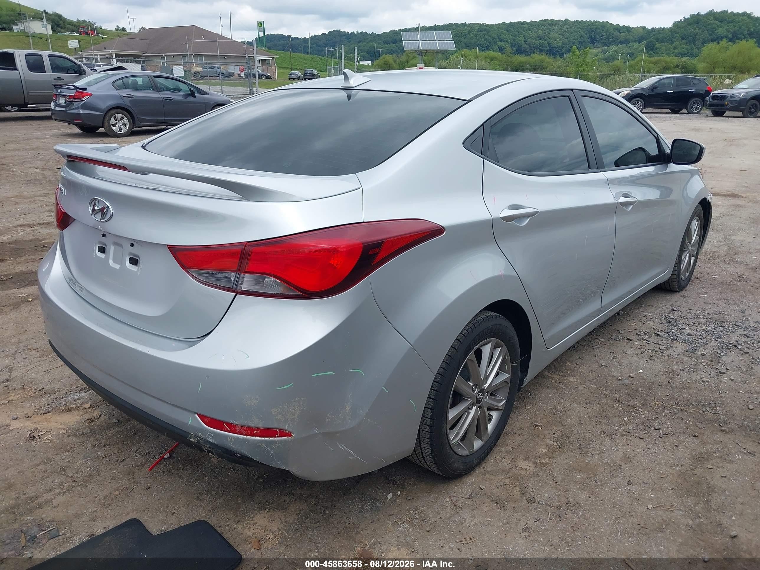 2014 Hyundai Elantra Se Silver vin: 5NPDH4AE5EH518773