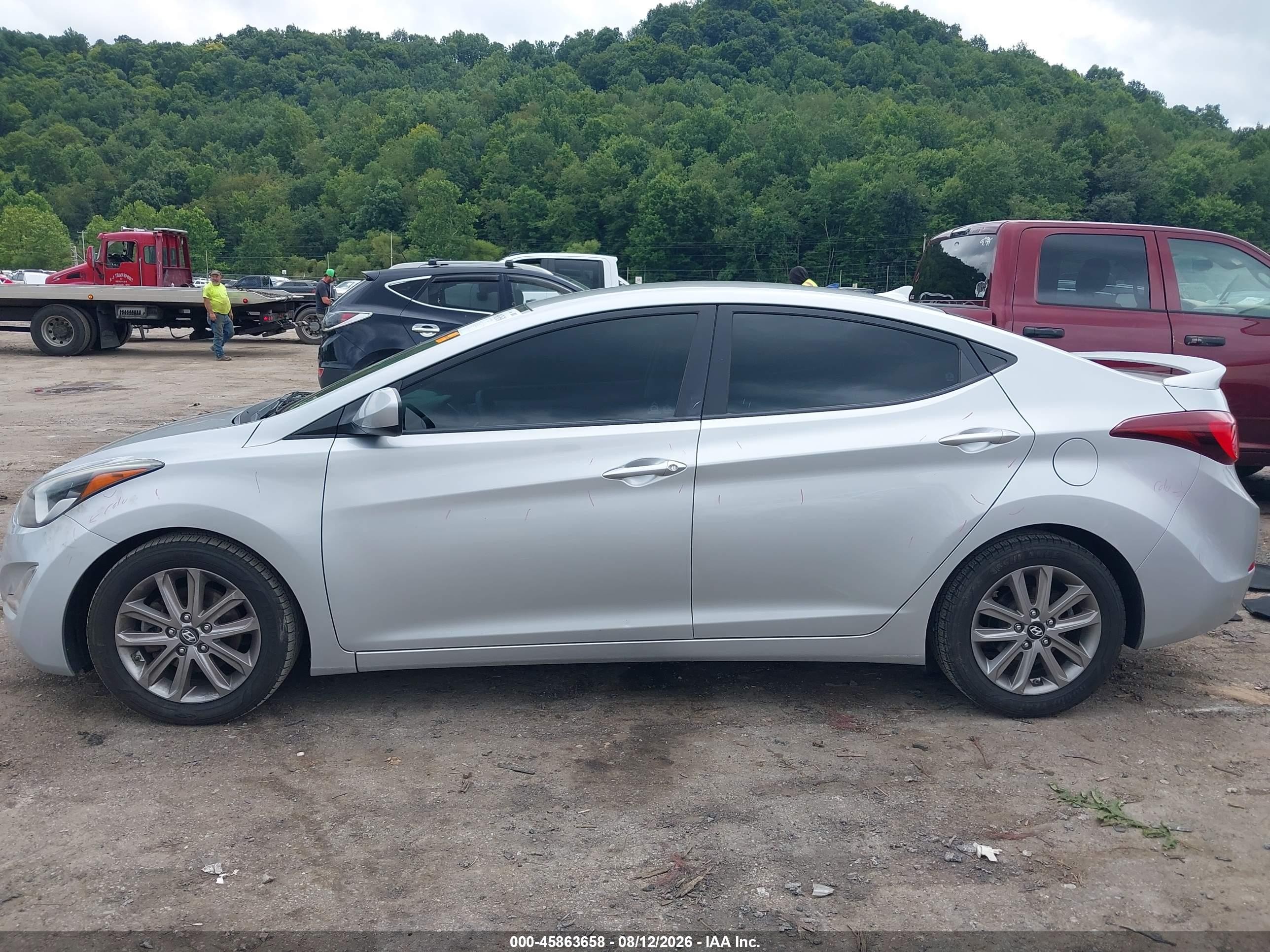 2014 Hyundai Elantra Se Silver vin: 5NPDH4AE5EH518773