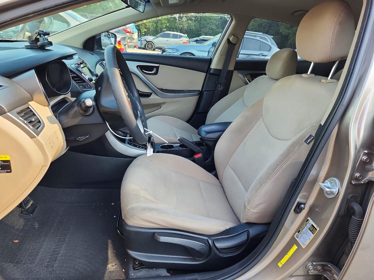 2014 Hyundai Elantra Se Tan vin: 5NPDH4AE5EH535637