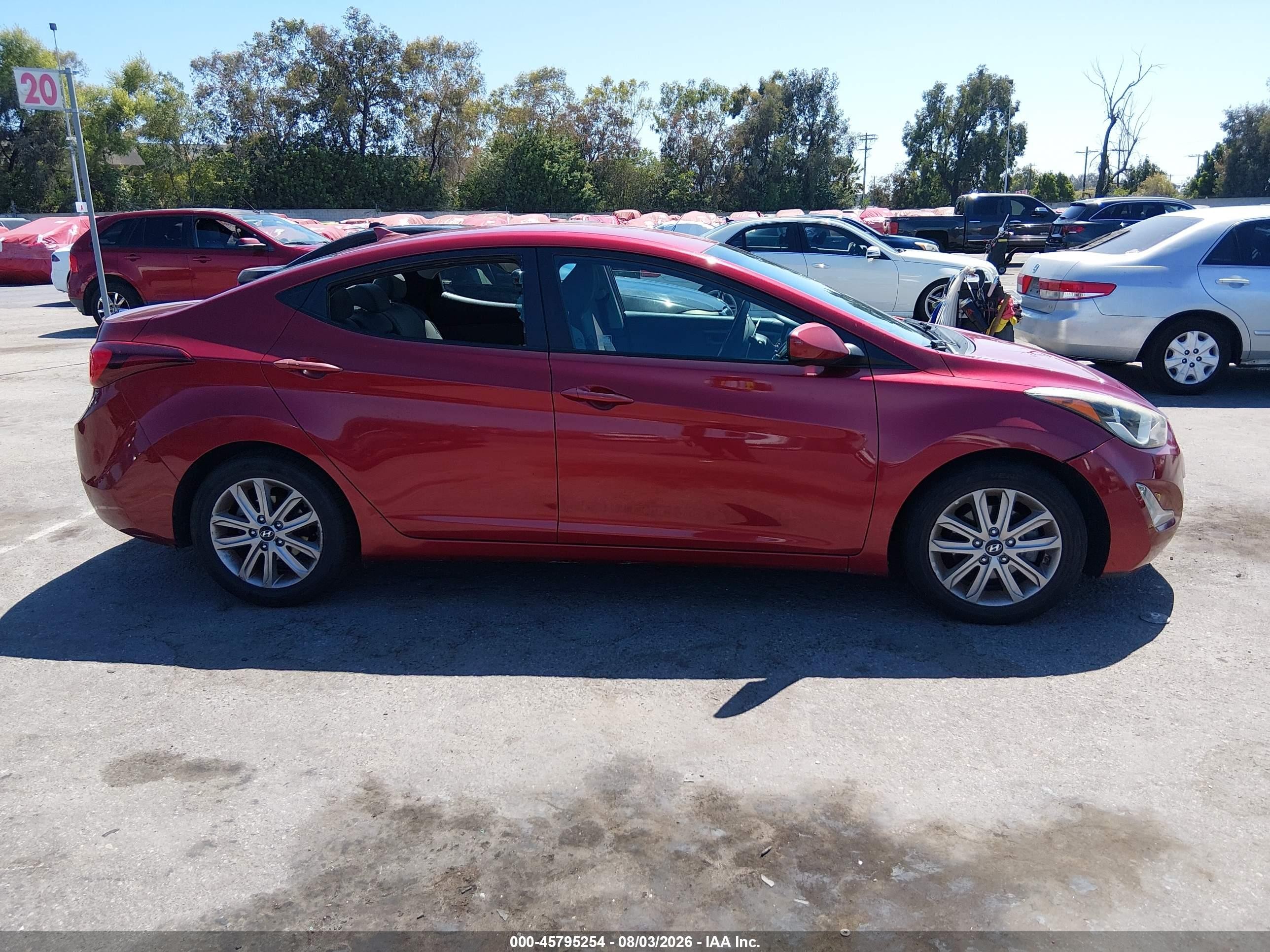 2014 Hyundai Elantra Se Красный vin: 5NPDH4AE5EH539378
