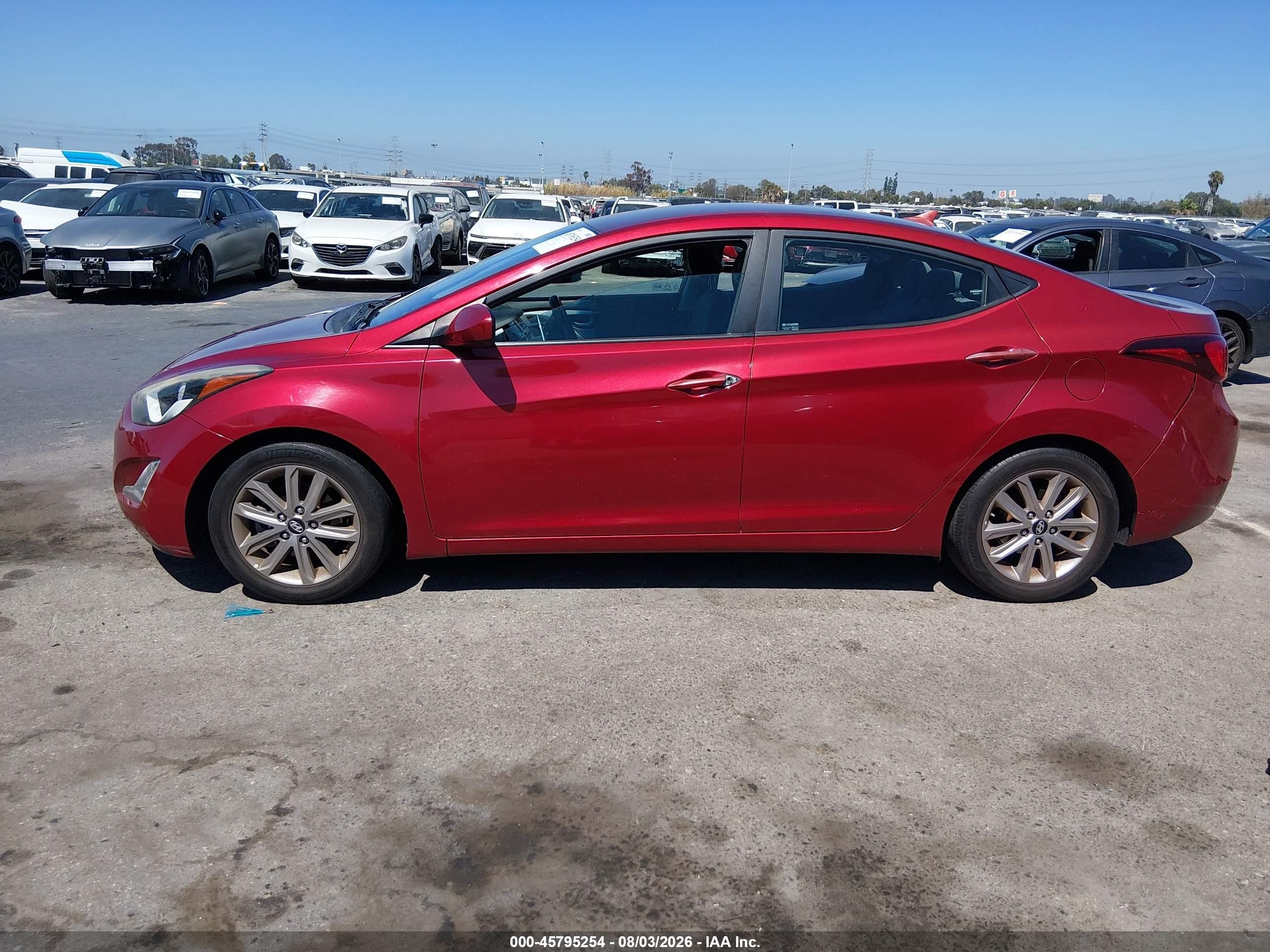 2014 Hyundai Elantra Se Красный vin: 5NPDH4AE5EH539378