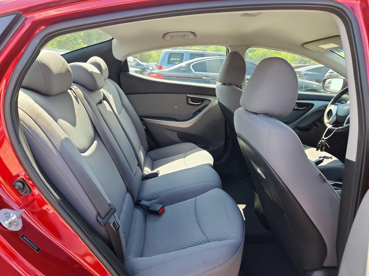 2014 Hyundai Elantra Se Red vin: 5NPDH4AE5EH543205