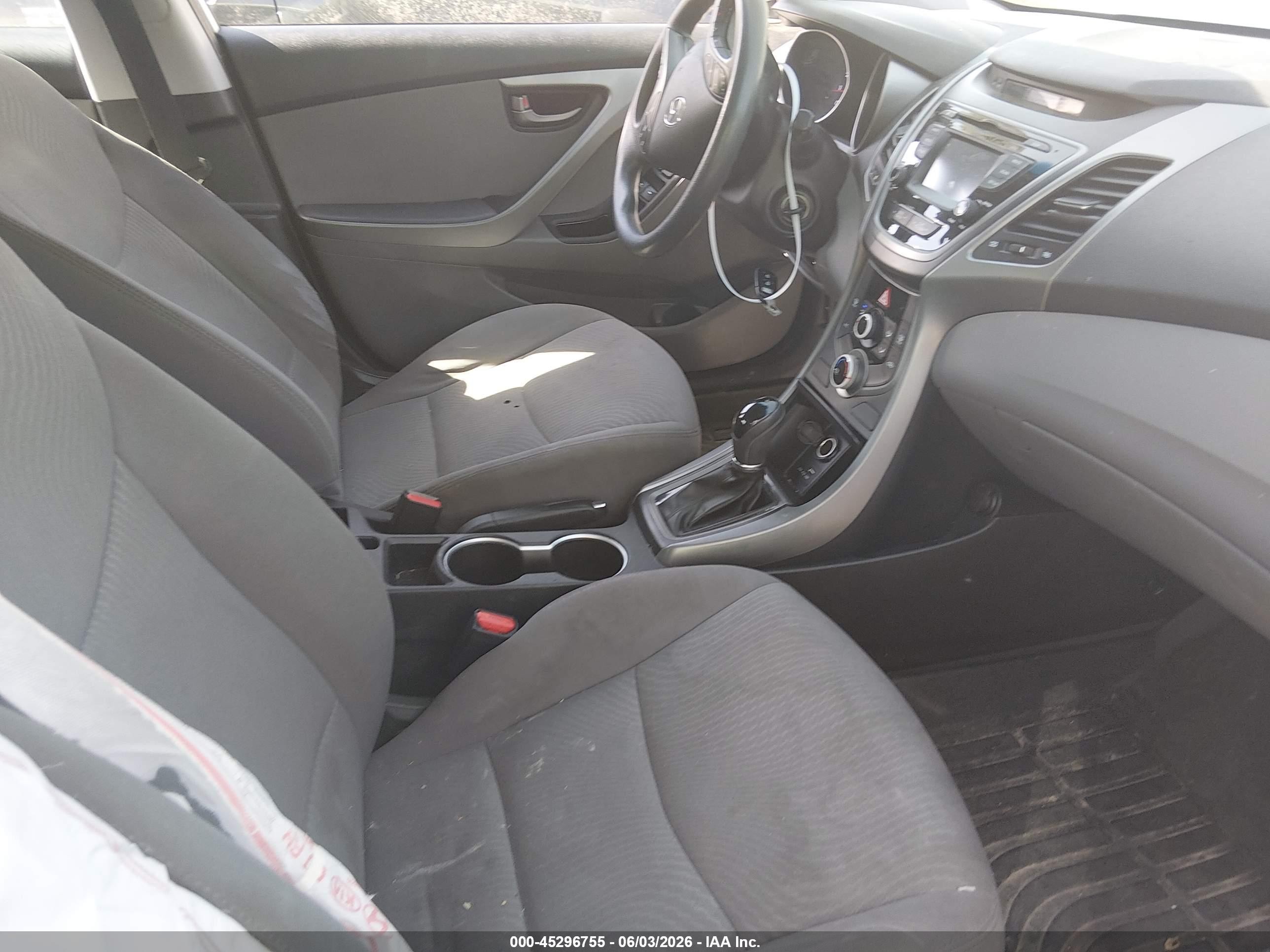 2015 Hyundai Elantra Se White vin: 5NPDH4AE5FH556571