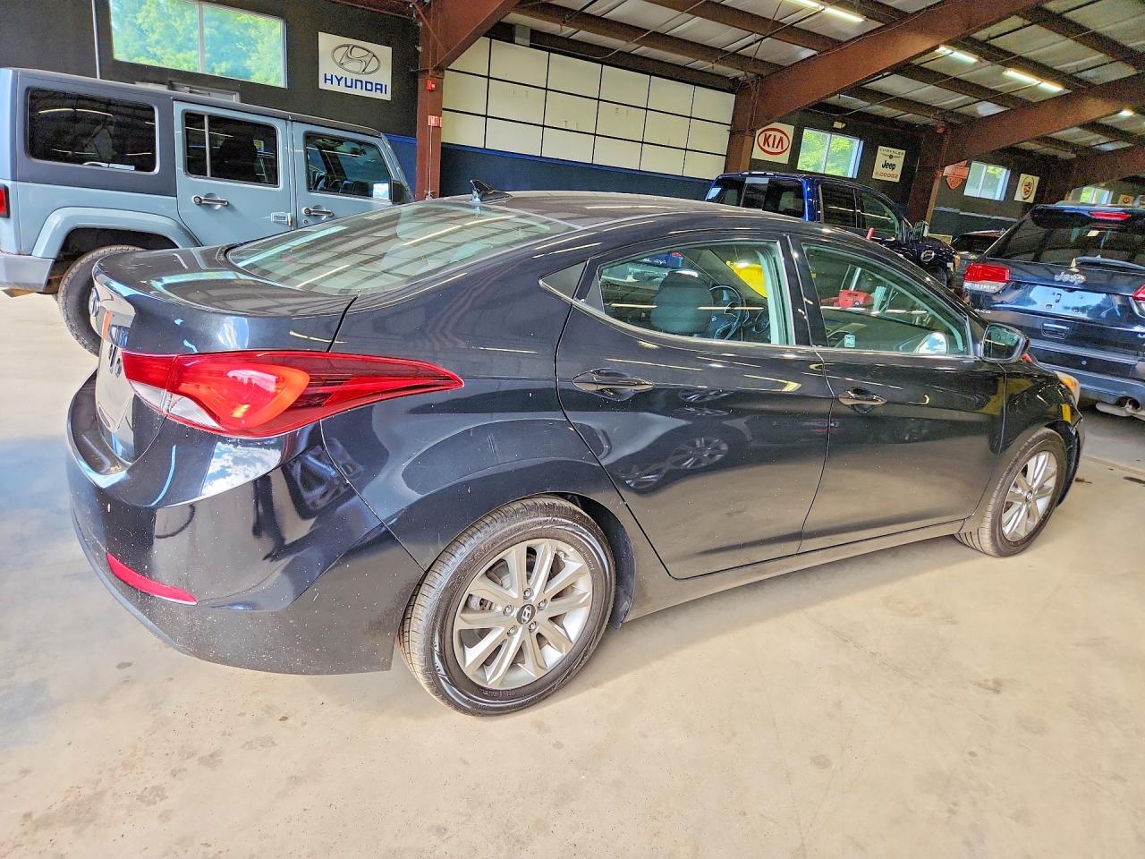 2015 Hyundai Elantra Se Black vin: 5NPDH4AE5FH558739