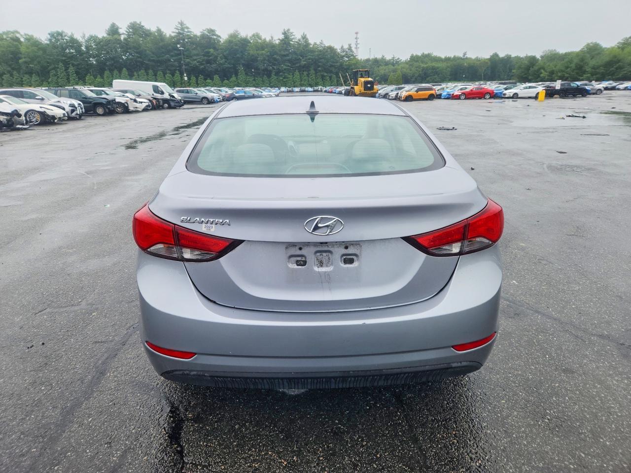 2015 Hyundai Elantra Se Silver vin: 5NPDH4AE5FH560636