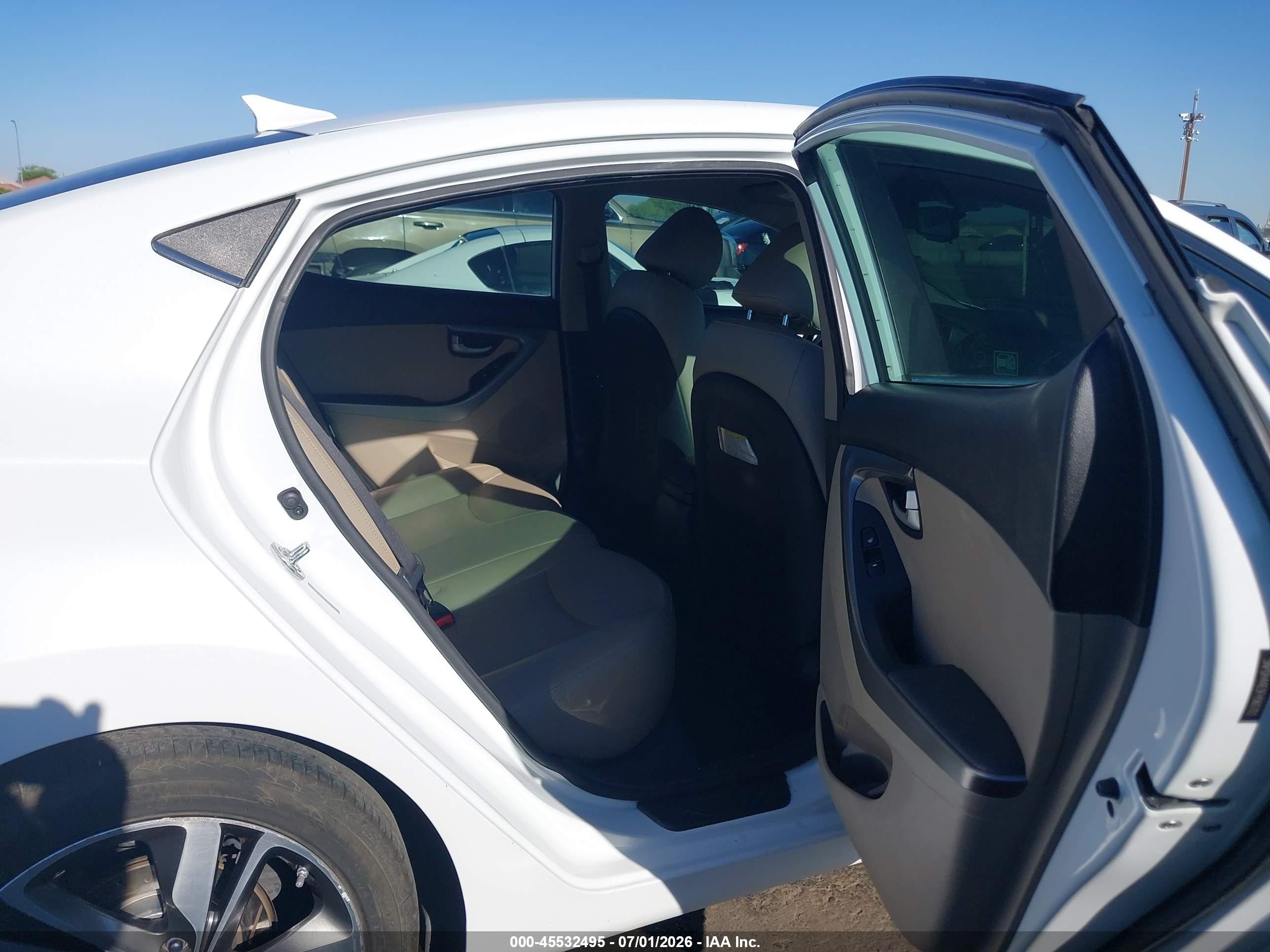 2015 Hyundai Elantra Limited White vin: 5NPDH4AE5FH560703